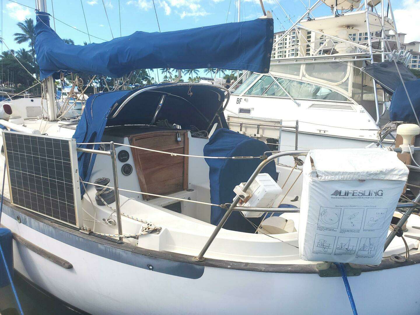 1989 Pacific Seacraft Cutter - Image 9