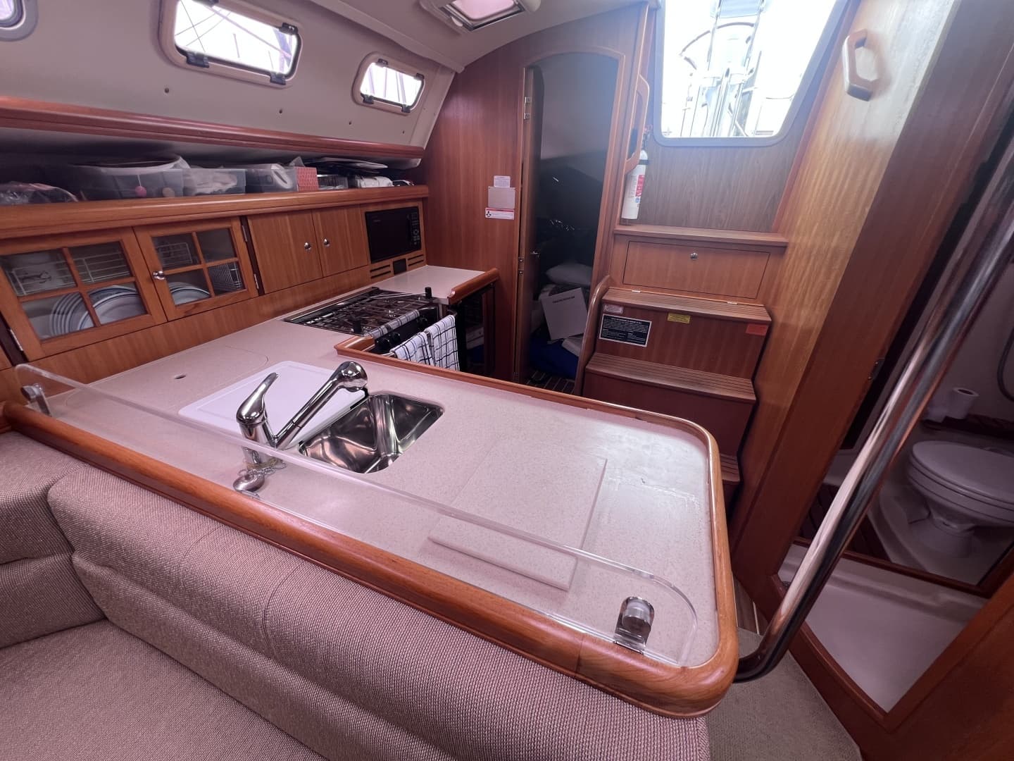 2006 Hunter 38 - Image 5