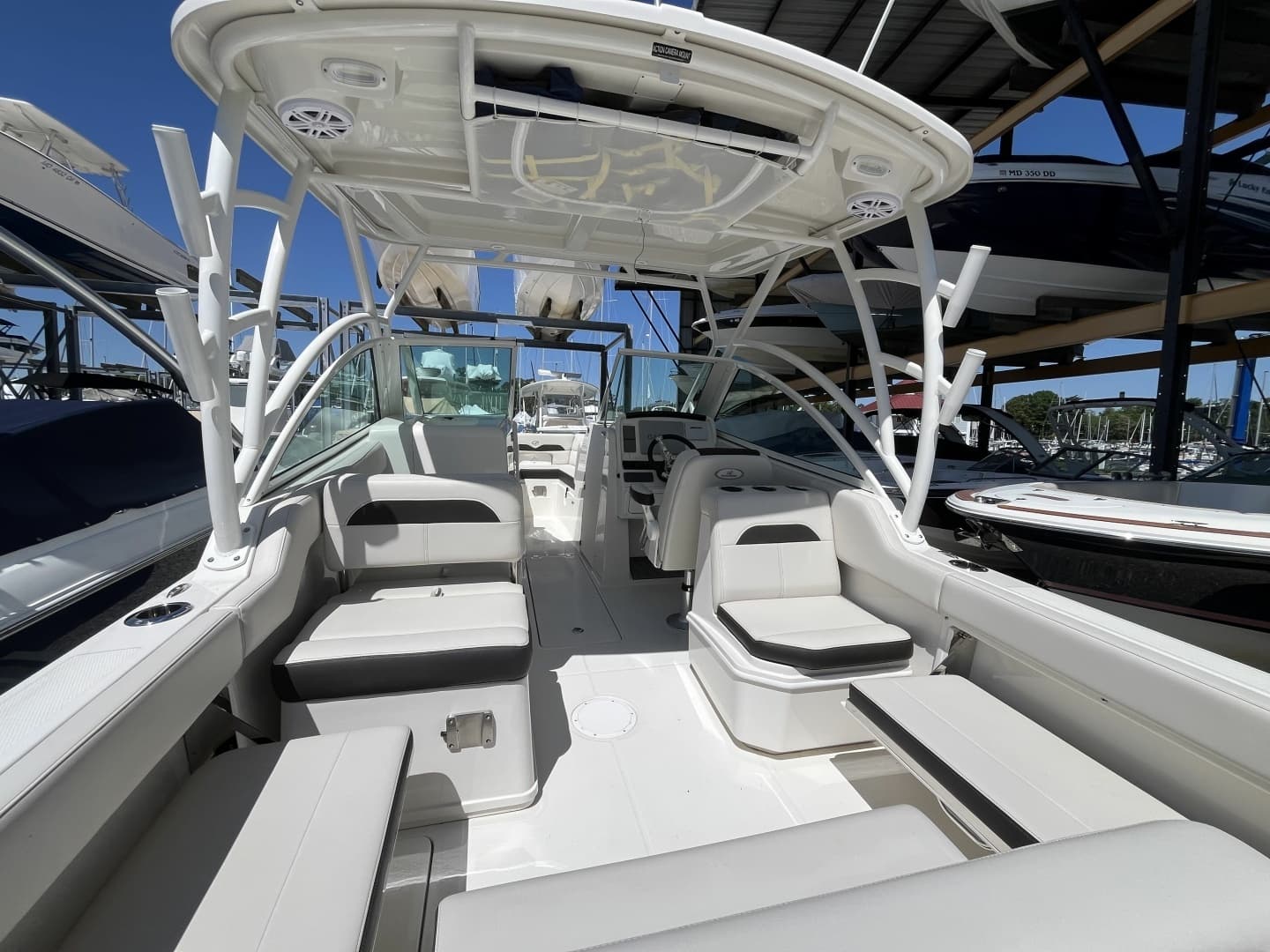 2024 Sailfish 245 DC - Image 15
