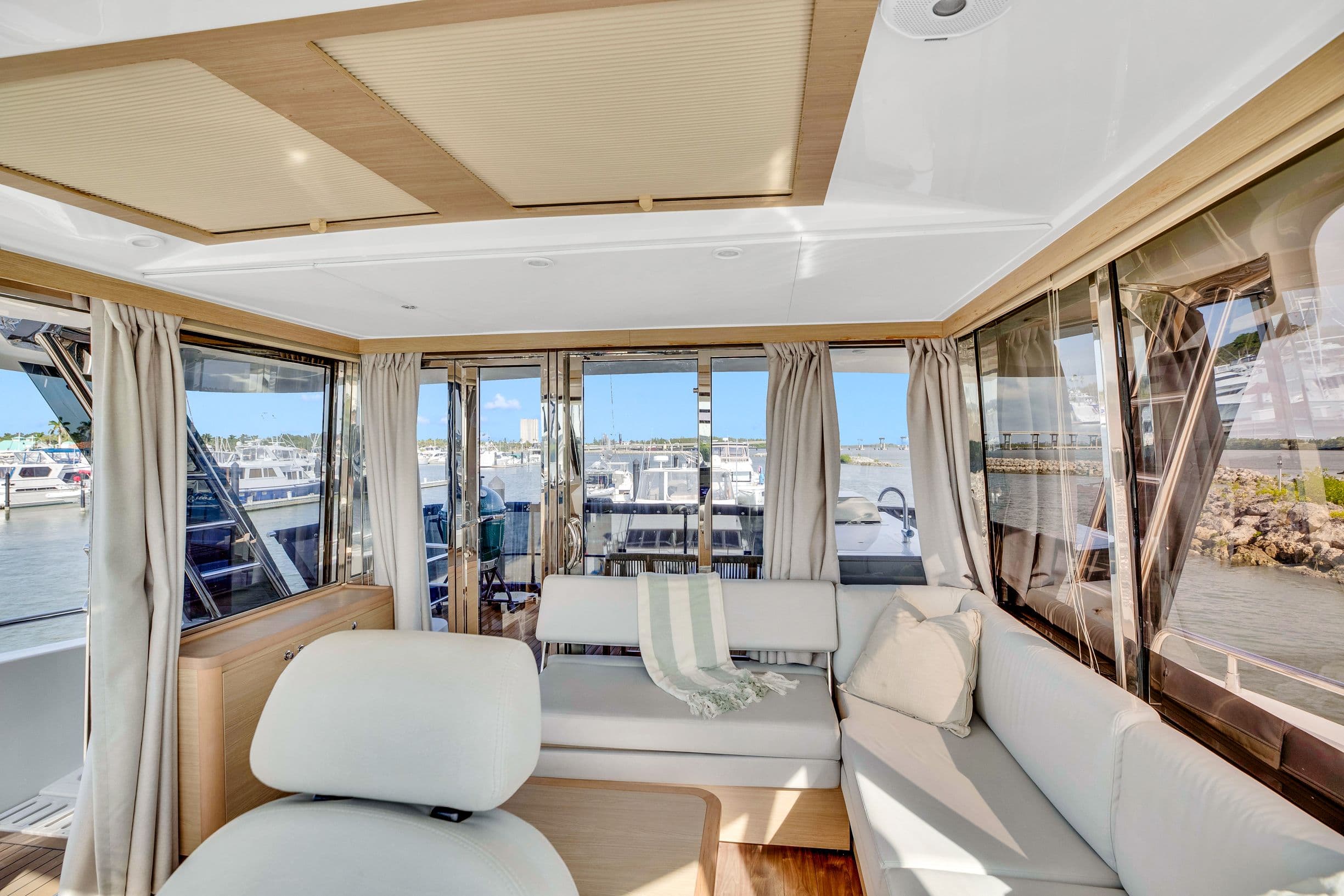 2022 Aquila 54 Yacht - 44