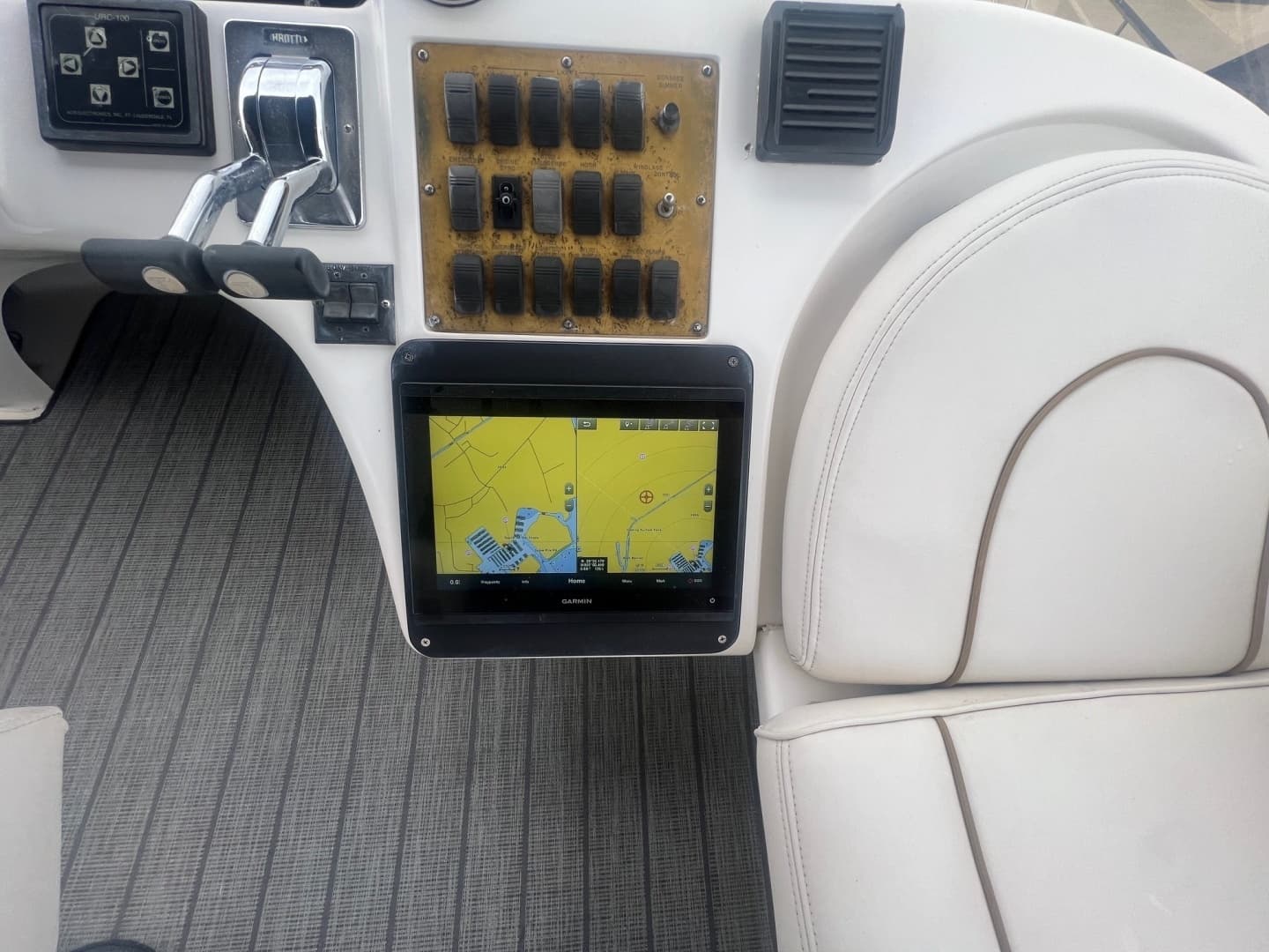 1997 Sea Ray 400 Sedan Bridge - Image 11