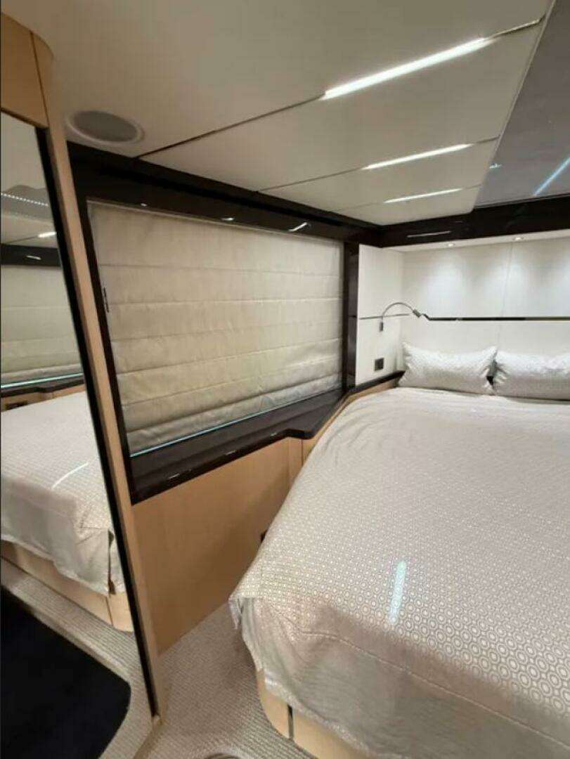 2017 Sunseeker 68 Predator - Image 20