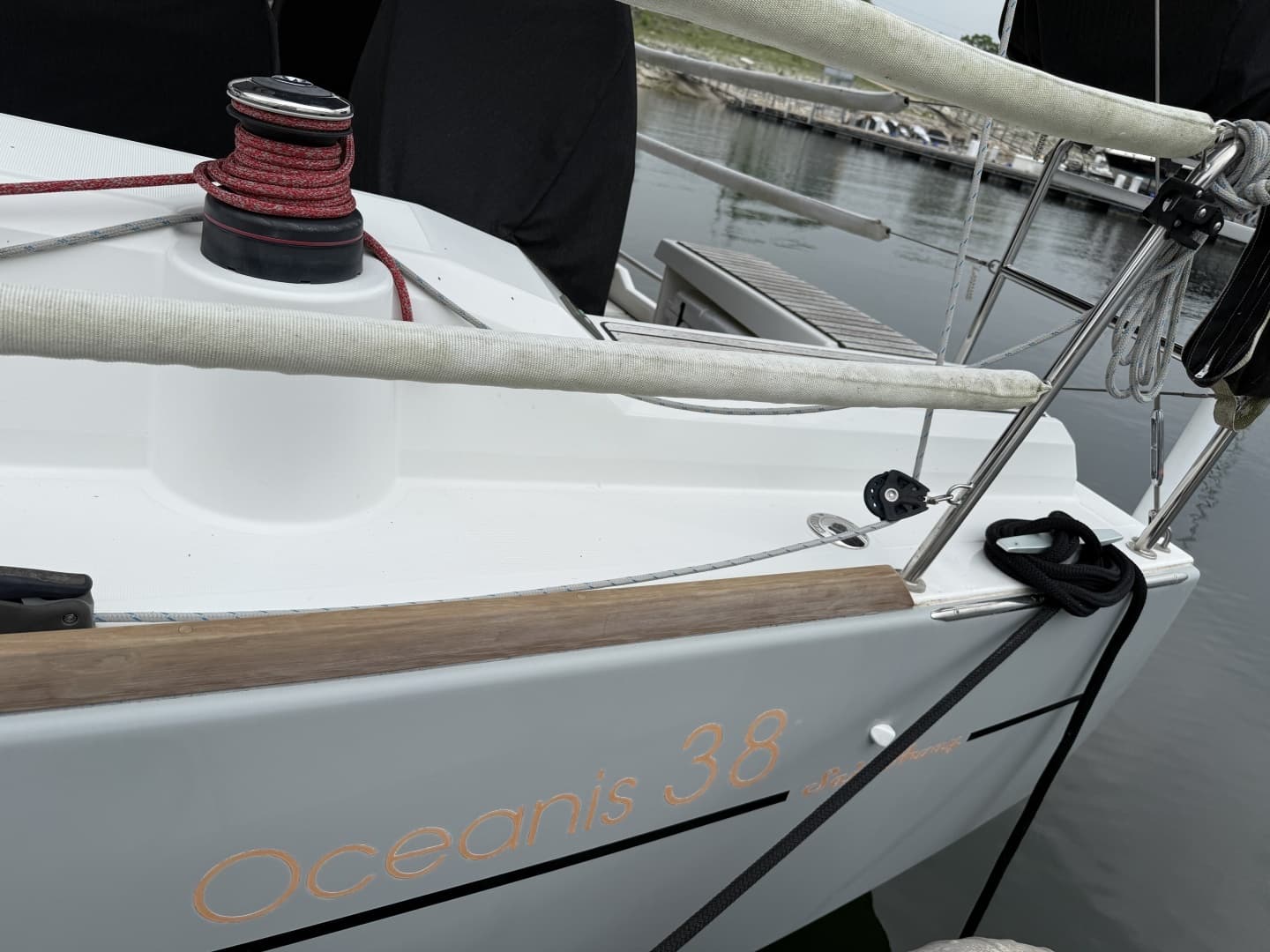 2016 Beneteau Oceanis - Image 22