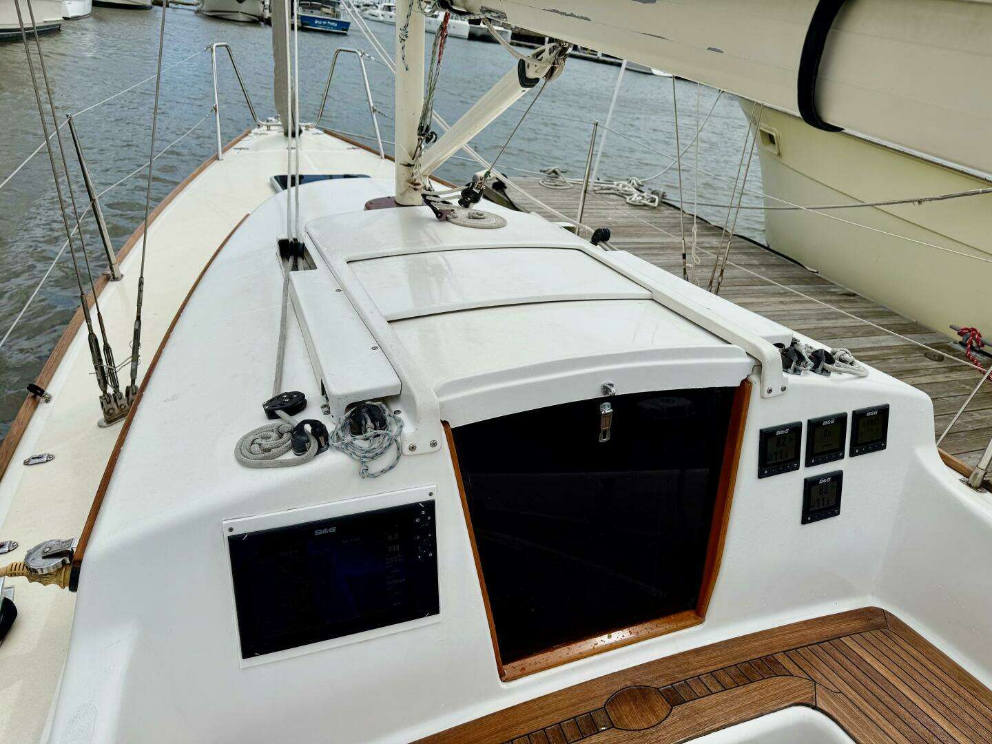 2009 e Sailing Yachts e Sailing Yachts e33 - Image 7