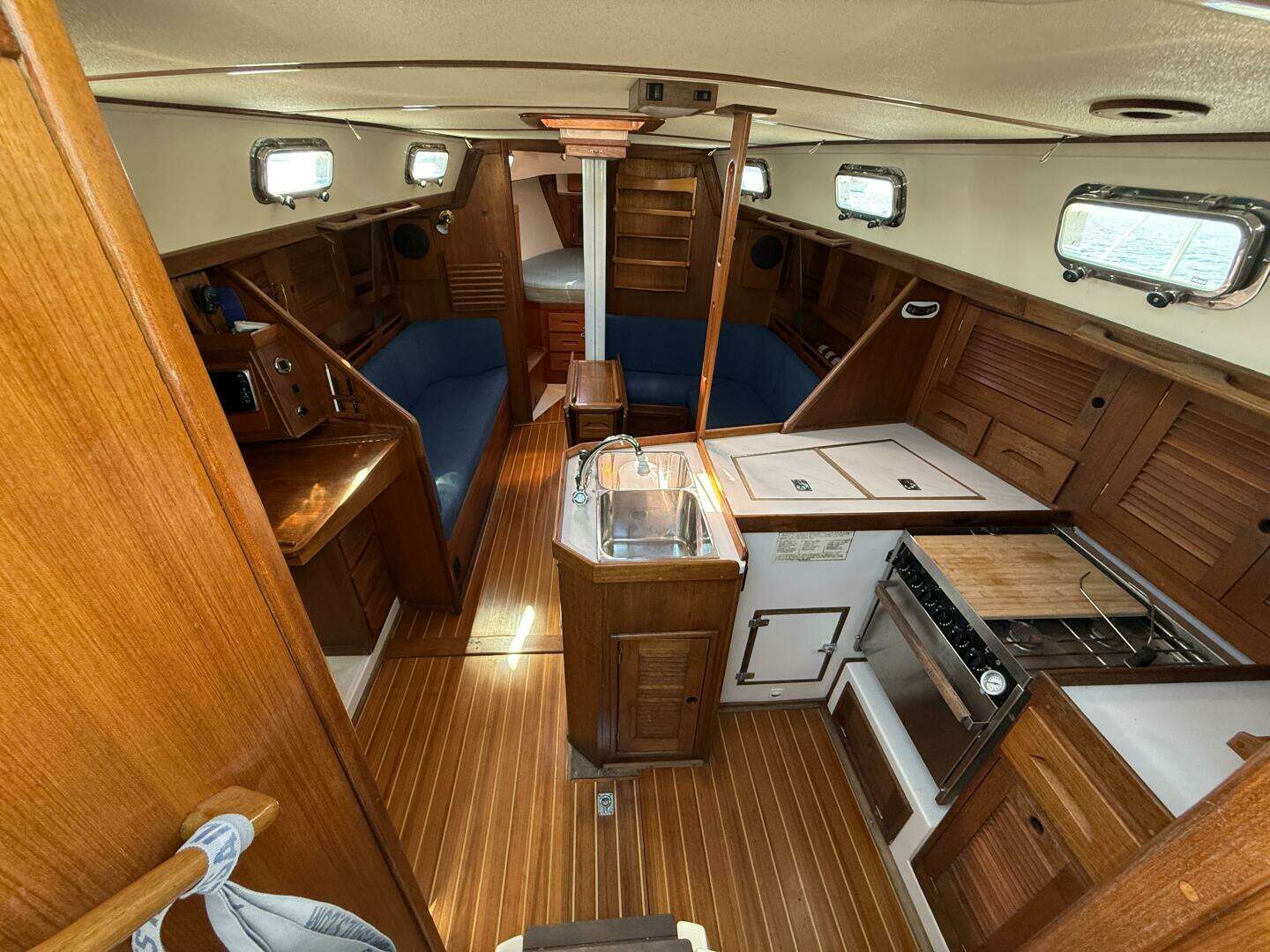1997 Tartan 3800 - Image 45