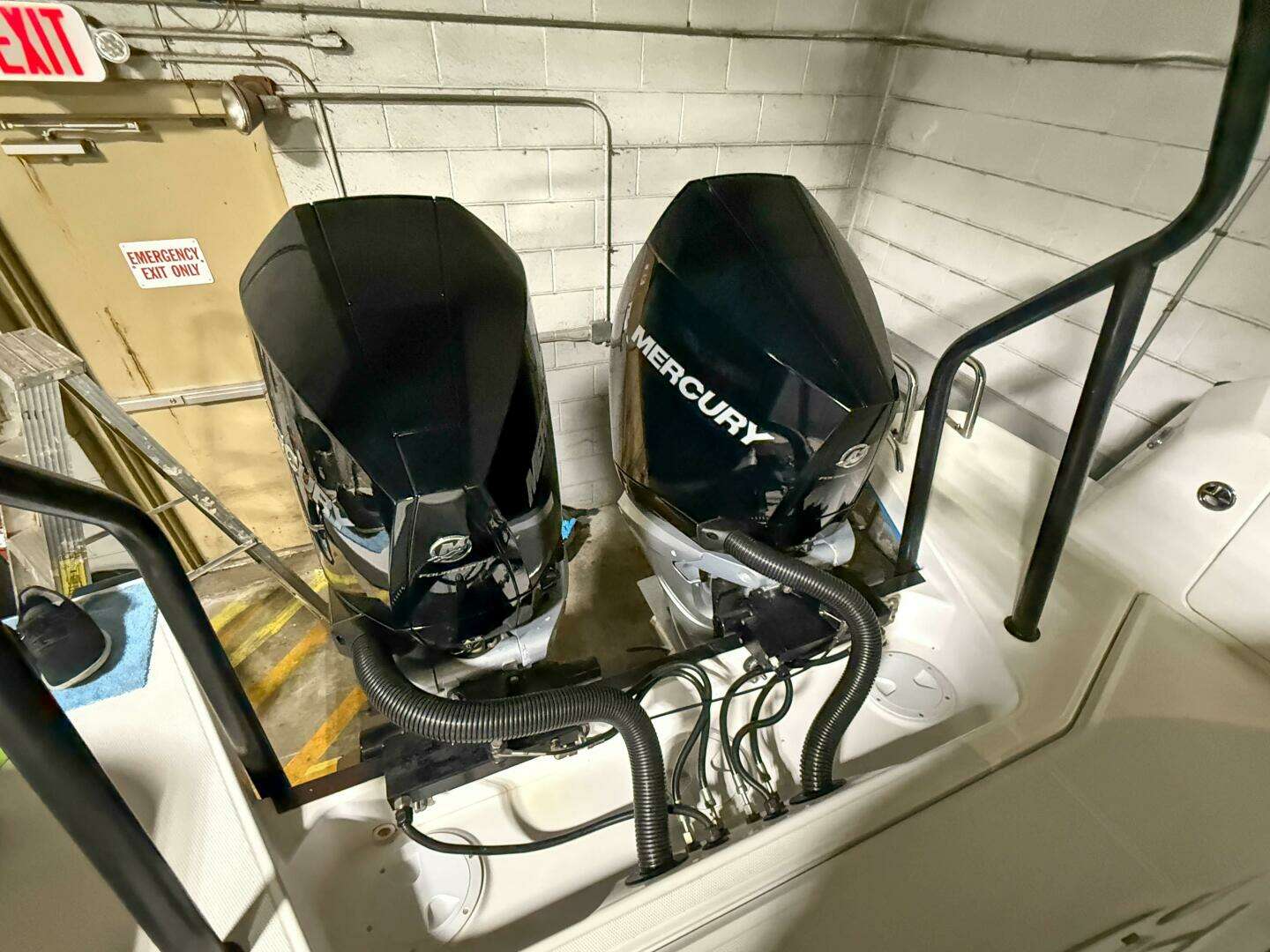 2020 Axopar 37 XC - Image 35