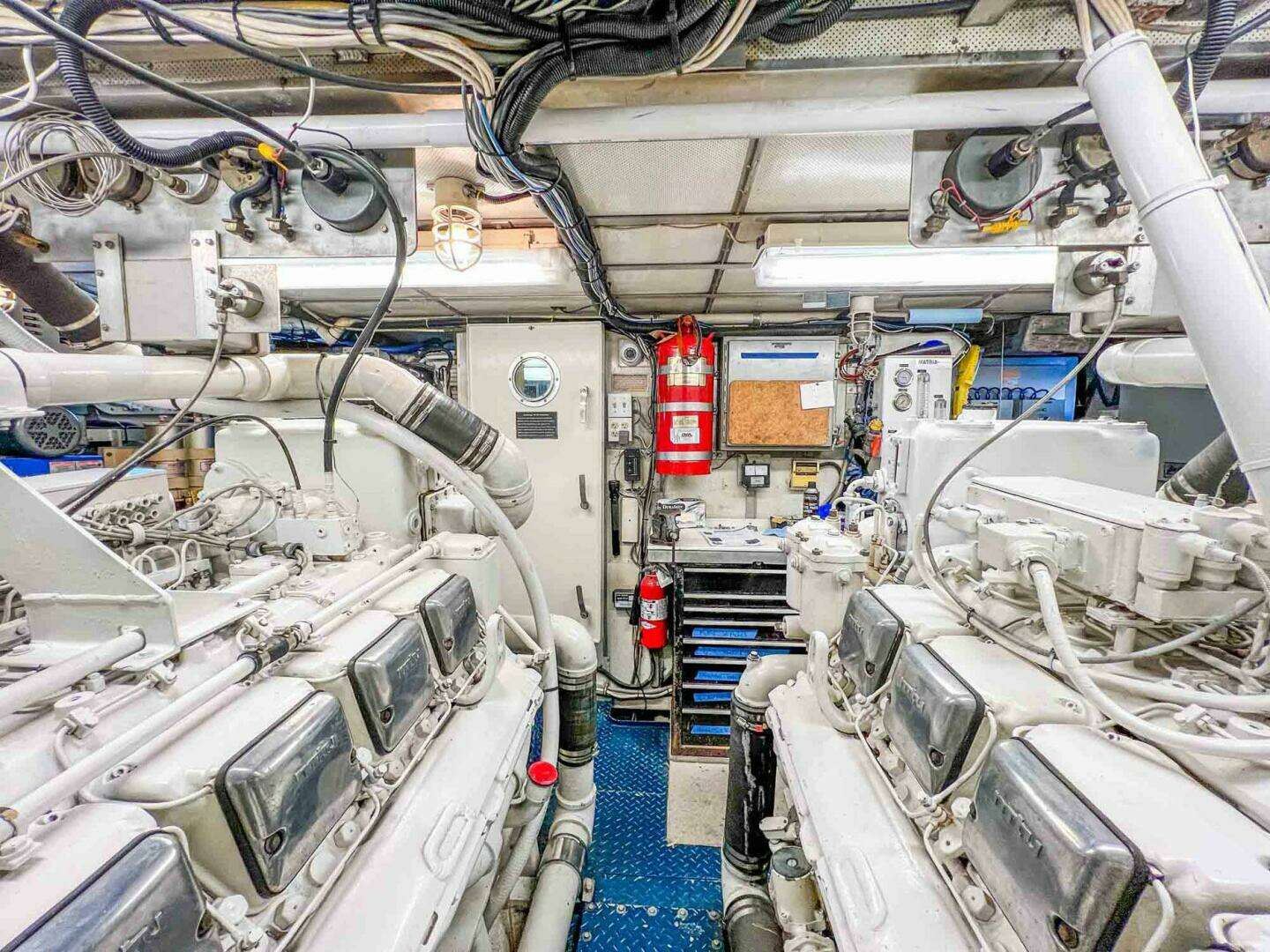 1979 Burger Raised Pilothouse - Image 35