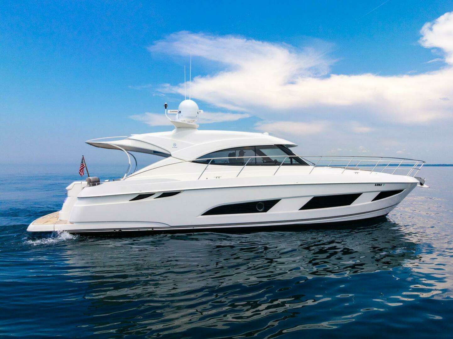 2019 Riviera 4800 Sport Yacht - Image 13