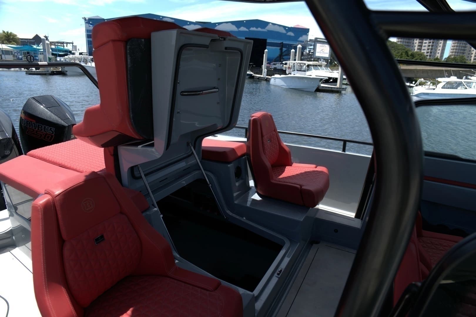 2023 Axopar 31 Brabus Shadow 500 - Image 3