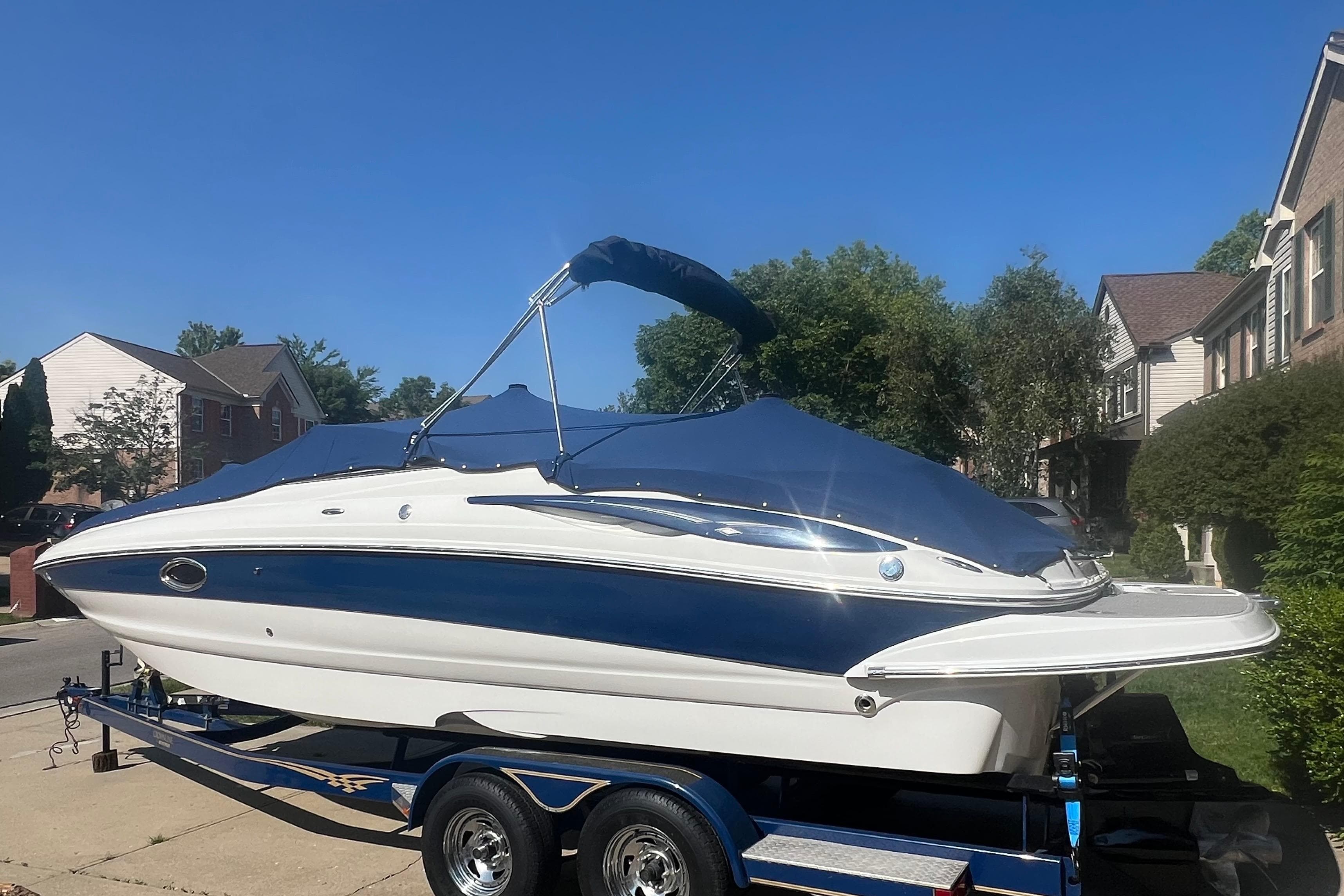 2006 Crownline 252 EX