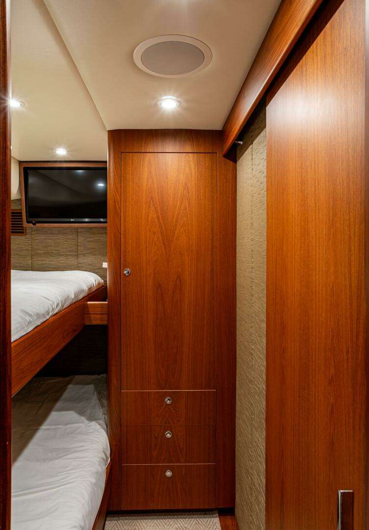 2007 Merritt 72 Sportfish Convertible - Image 30