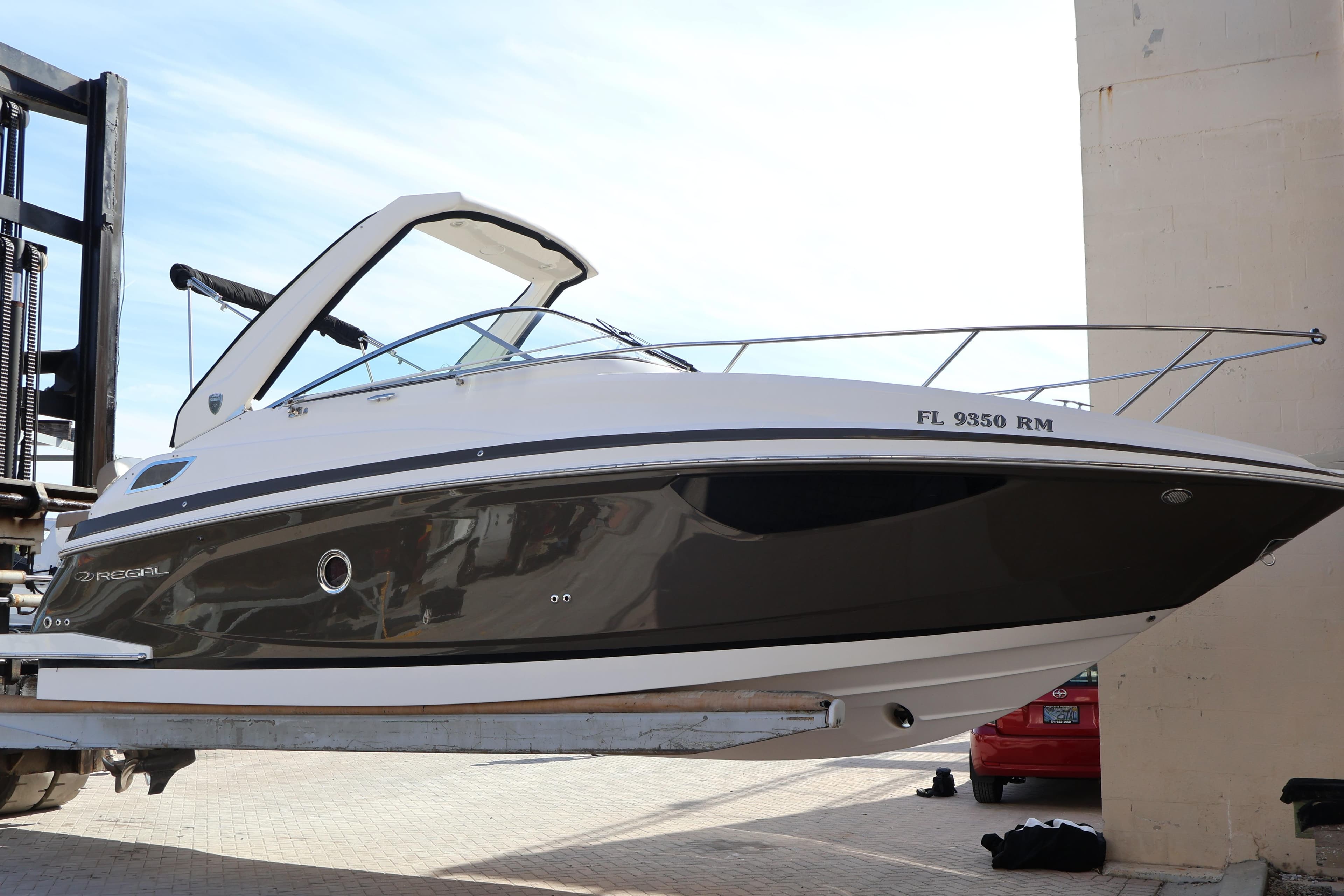 2018 Regal 28 Express