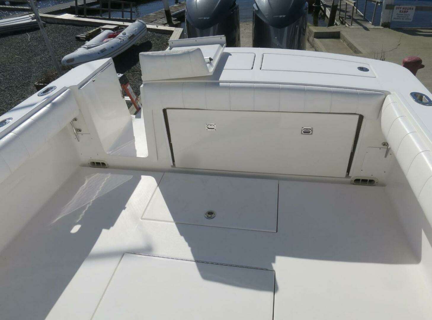 2013 Regulator 34SS - Image 21