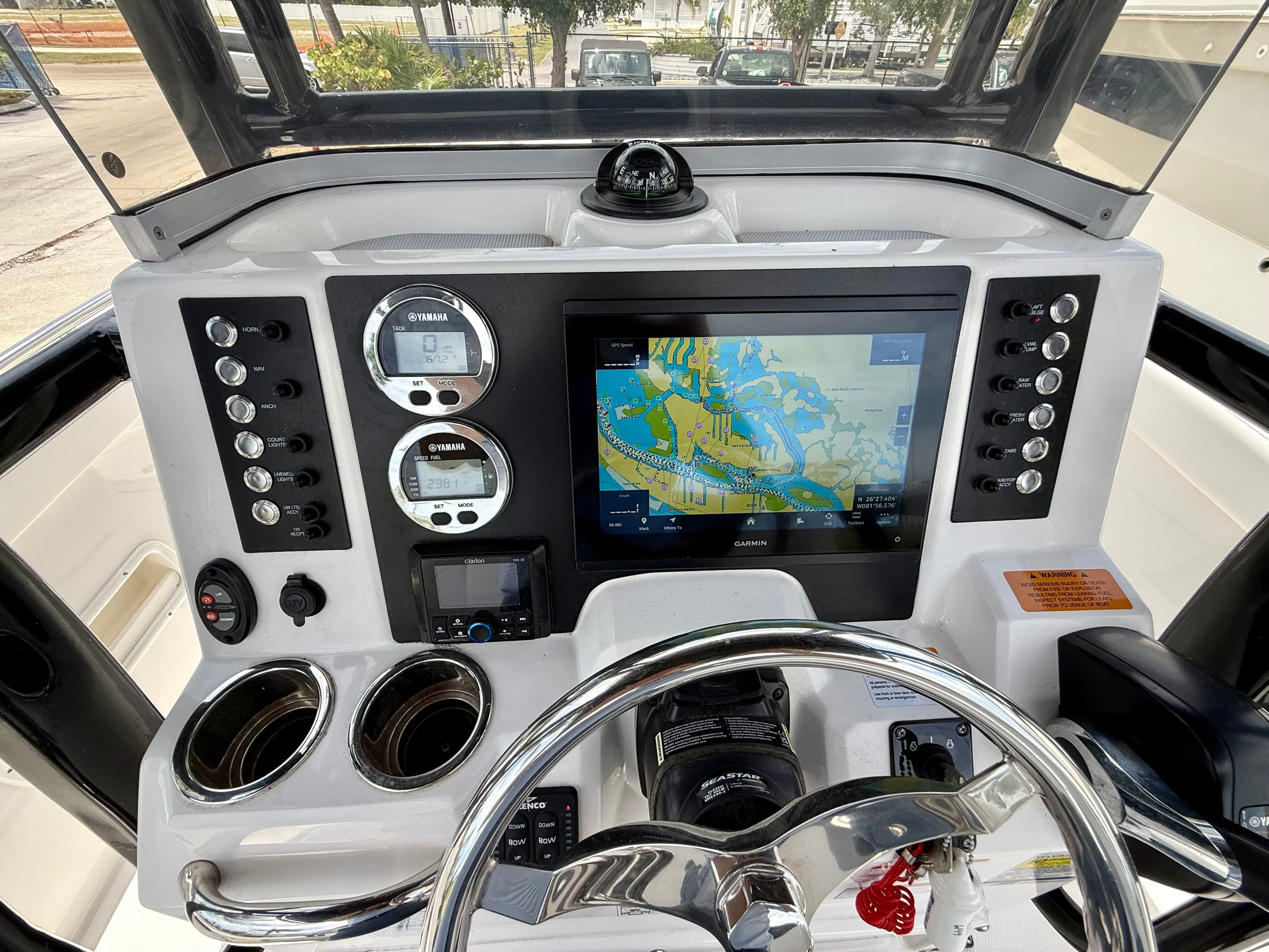 2024 Robalo R222 Explorer - 19