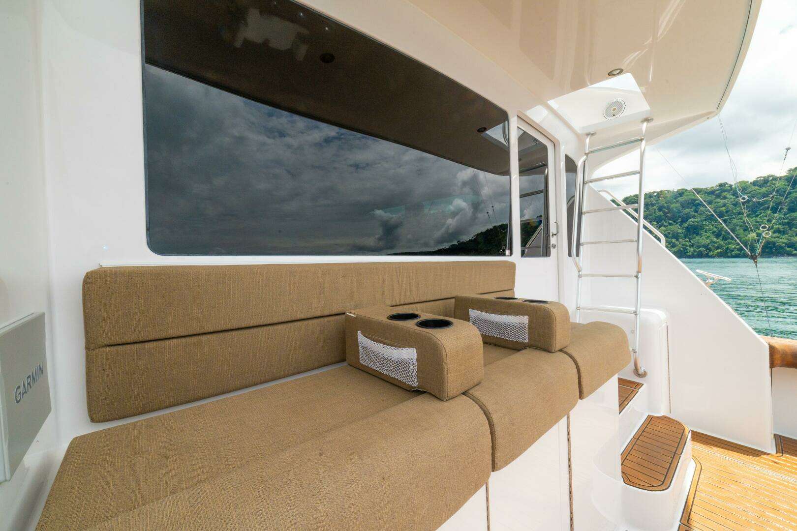 2004 Viking 61 Convertible - Image 75