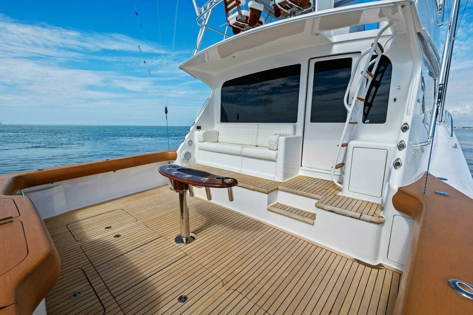 2006 Viking 56 Convertible - Image 39