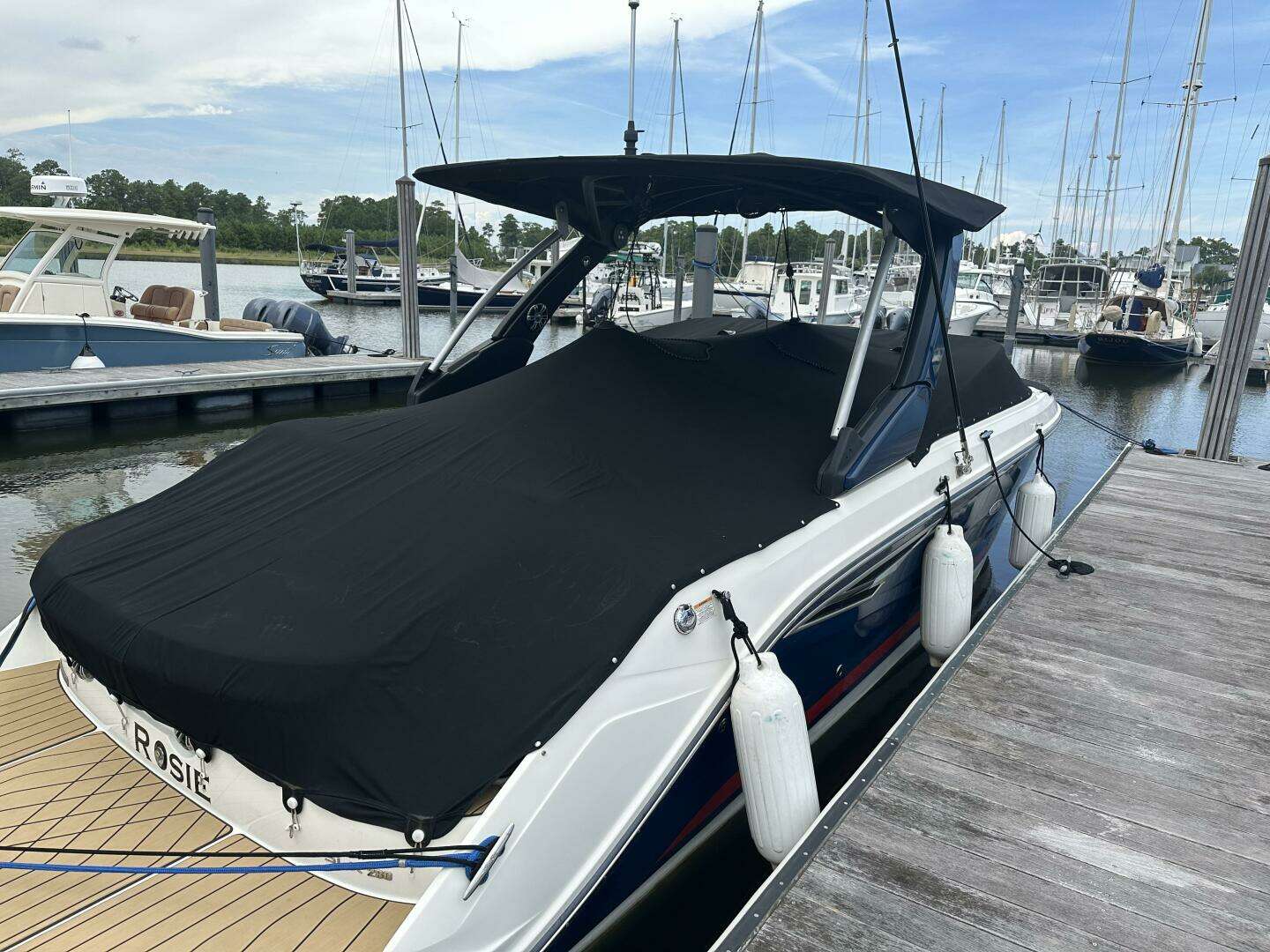 2023 Sea Ray 280 SLX - Image 3