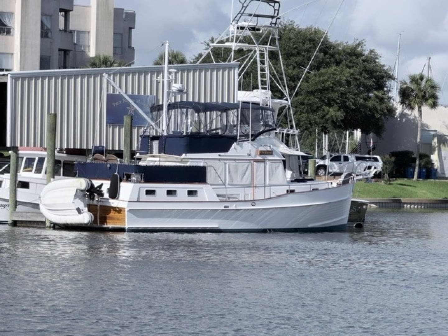 2003 Grand Banks Flybridge Motor Yacht - Image 2