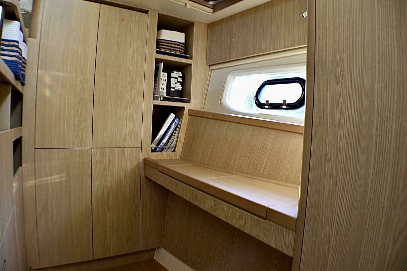 2018 Aquila 44 Yacht - Image 18