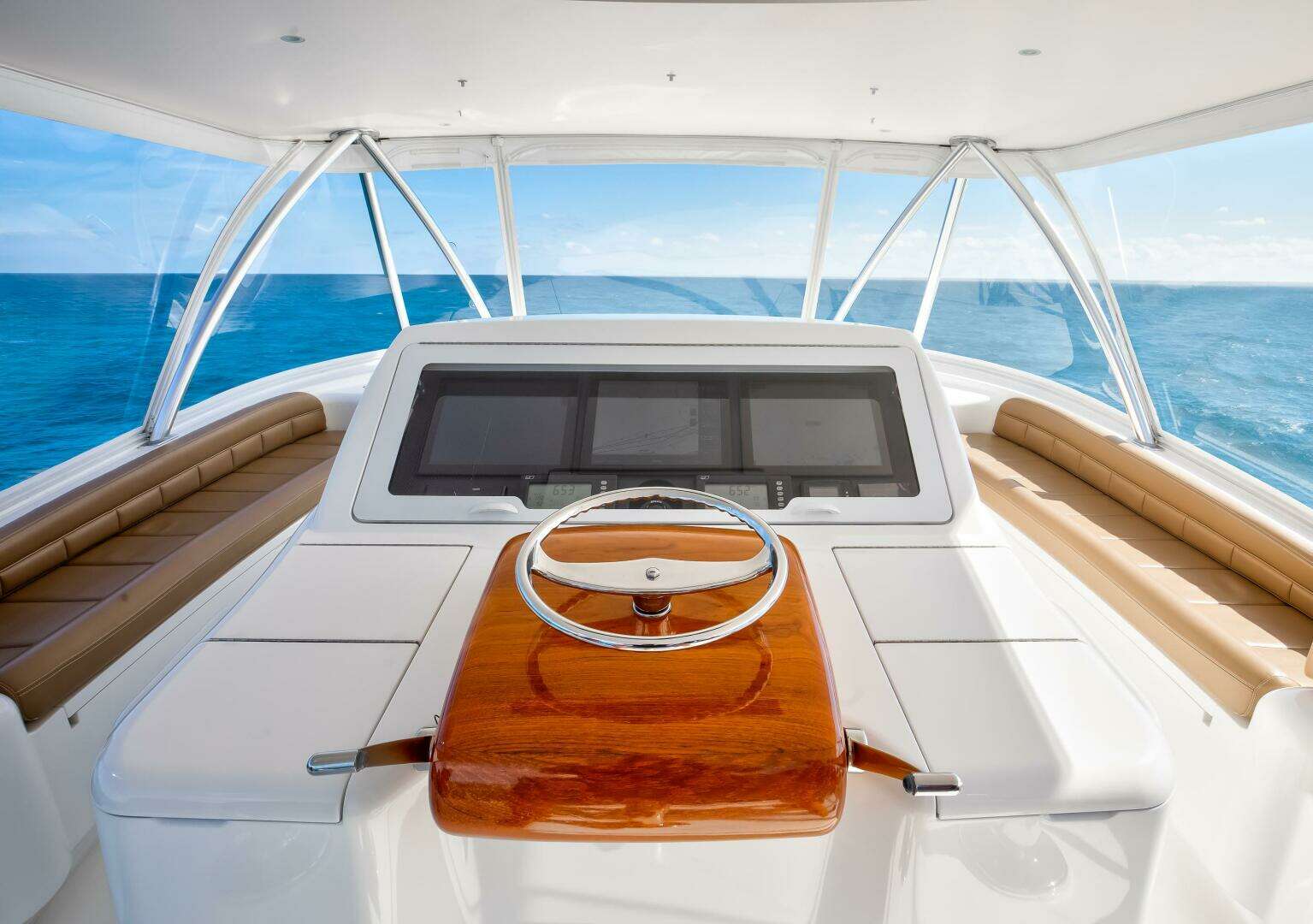 2015 Viking 70 Convertible - Image 20