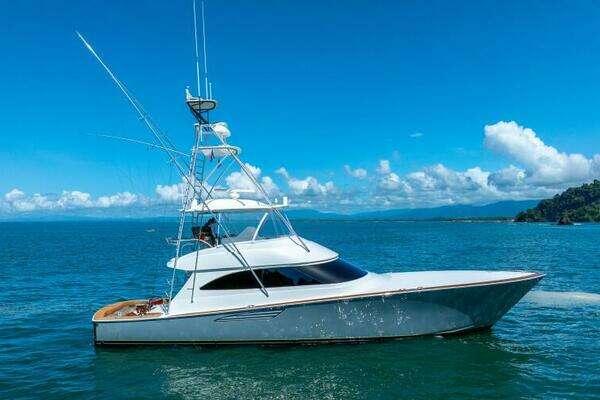 2017 Viking 62 Convertible