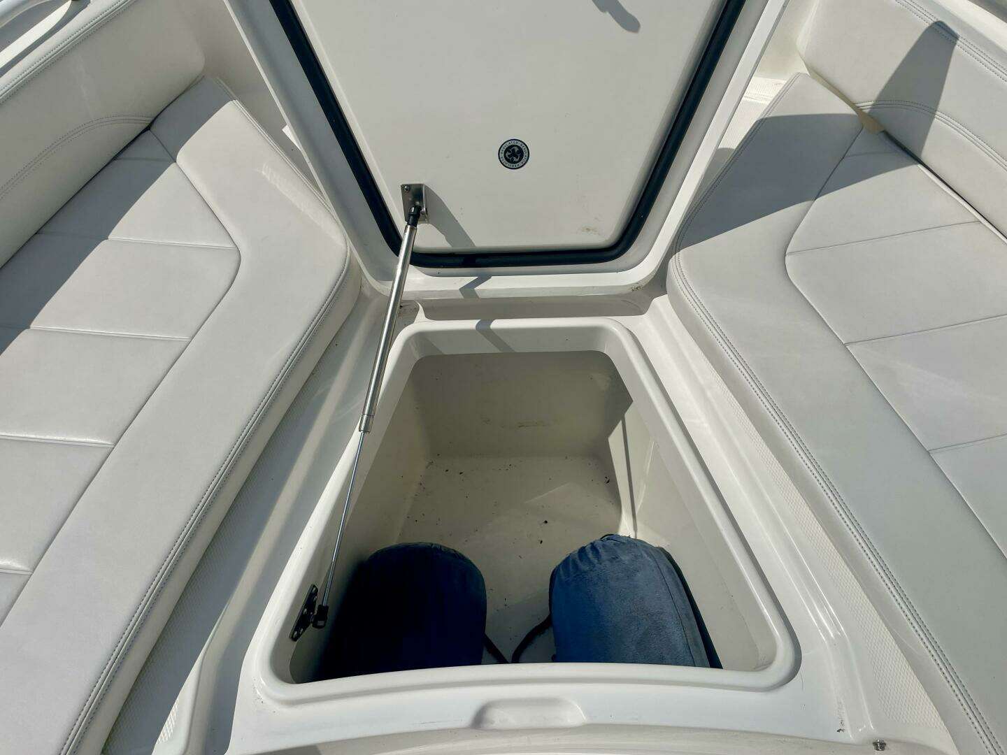 2023 Regulator 26XO - Image 16