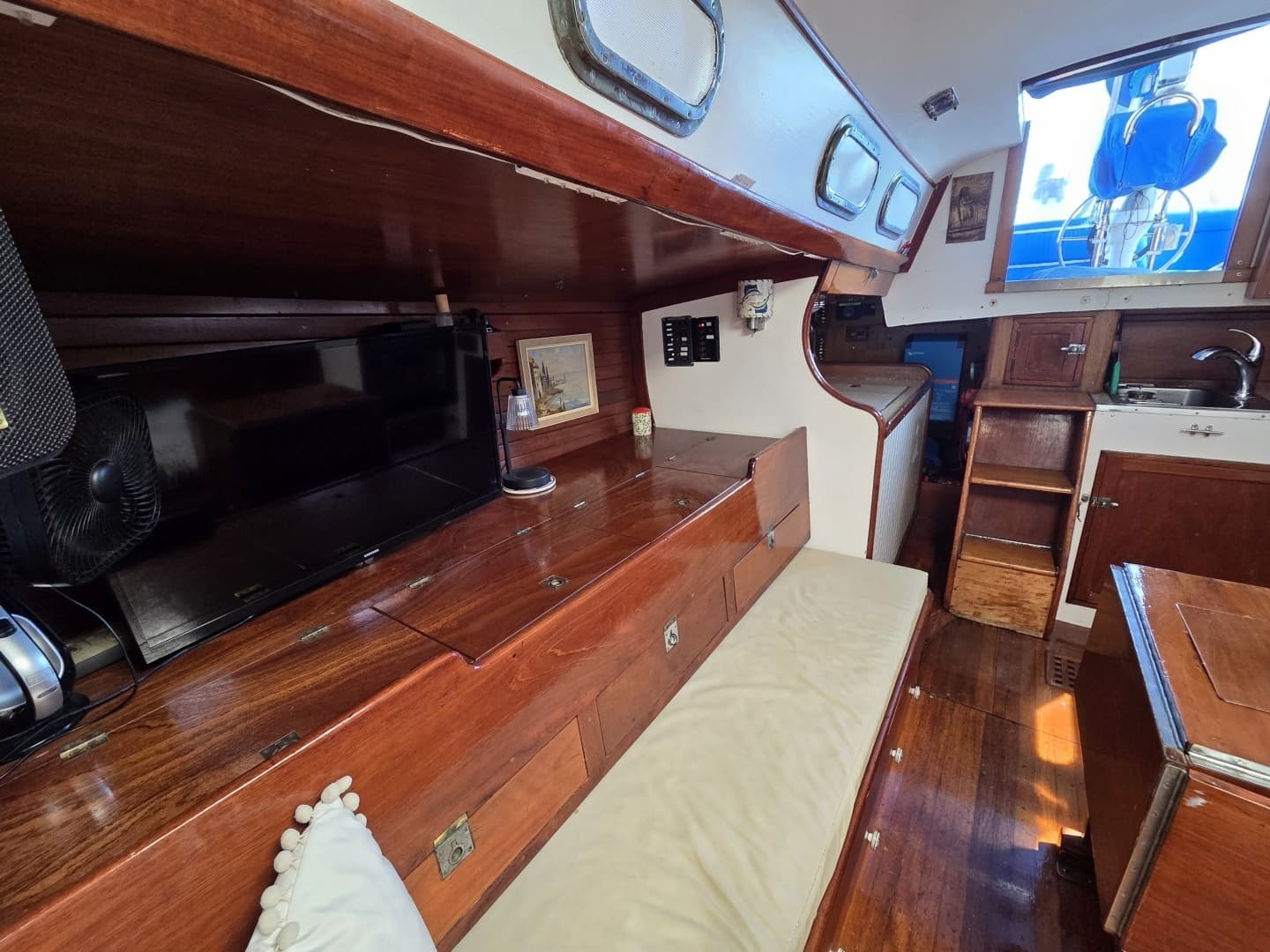 1961 Hinckley Bermuda 40 - Image 17