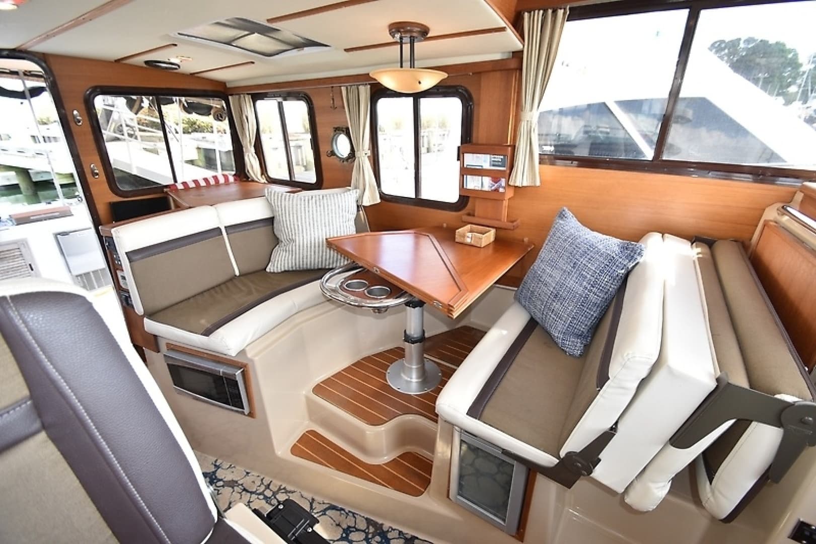 2014 Ranger Tugs 29 Classic - Image 21