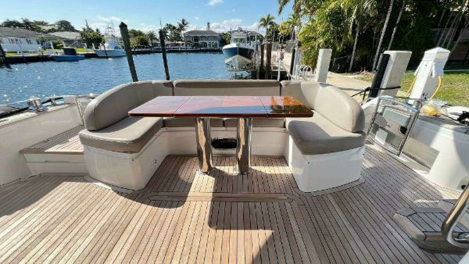 2019 Princess F62 - Image 75