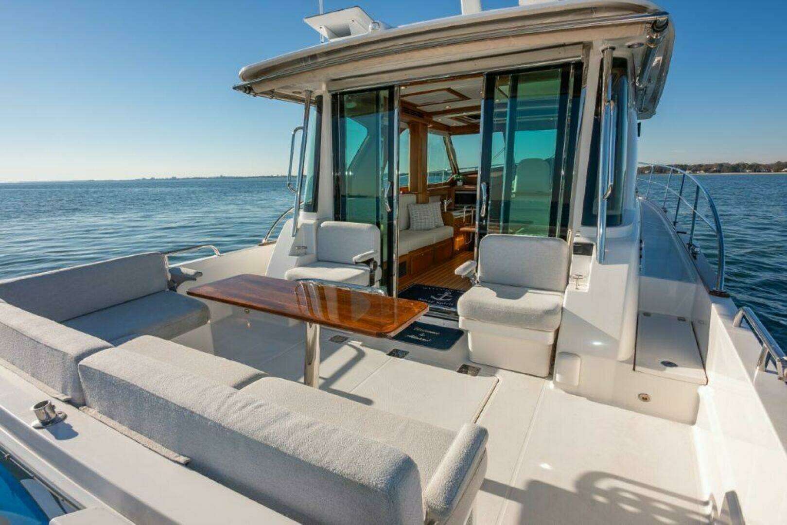 2024 Sabre 43  Salon Express - Image 9