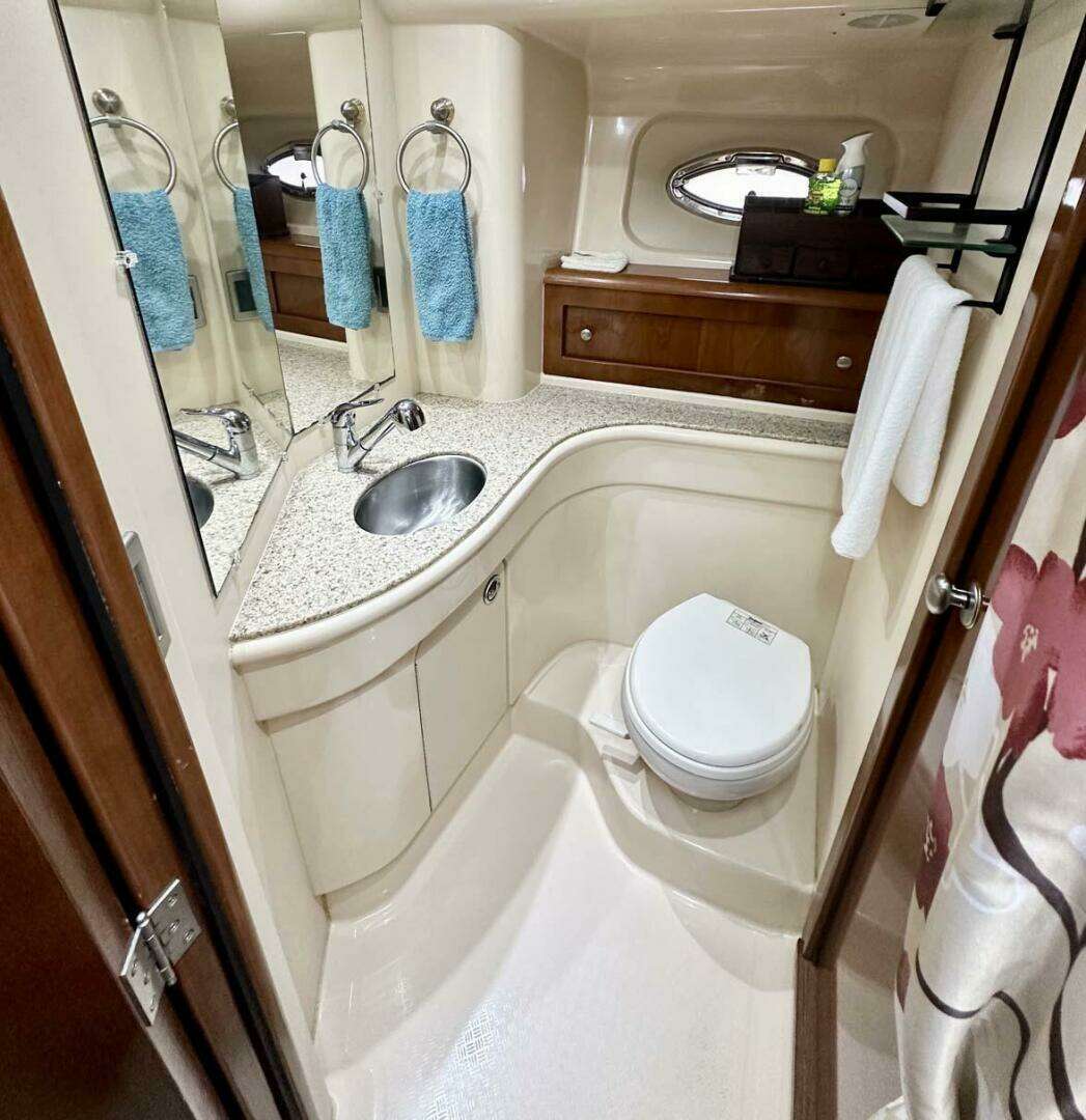 2007 Meridian 411 Sedan - Image 29