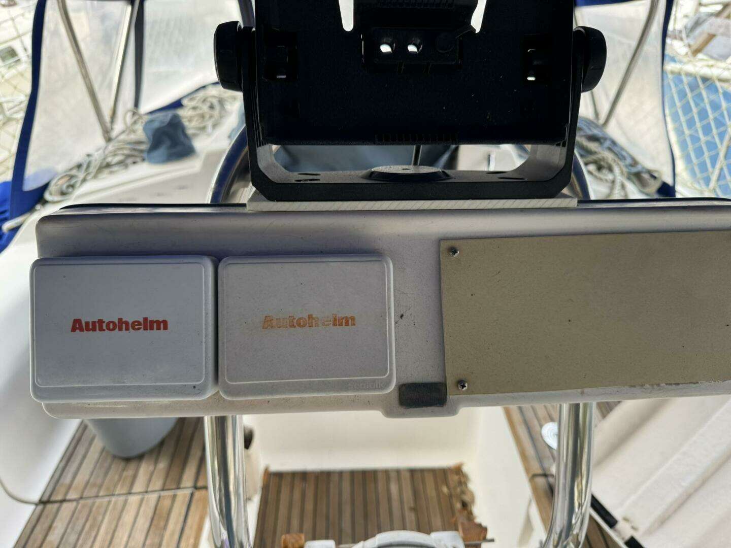 1998 Dufour 35 Classic - Image 32