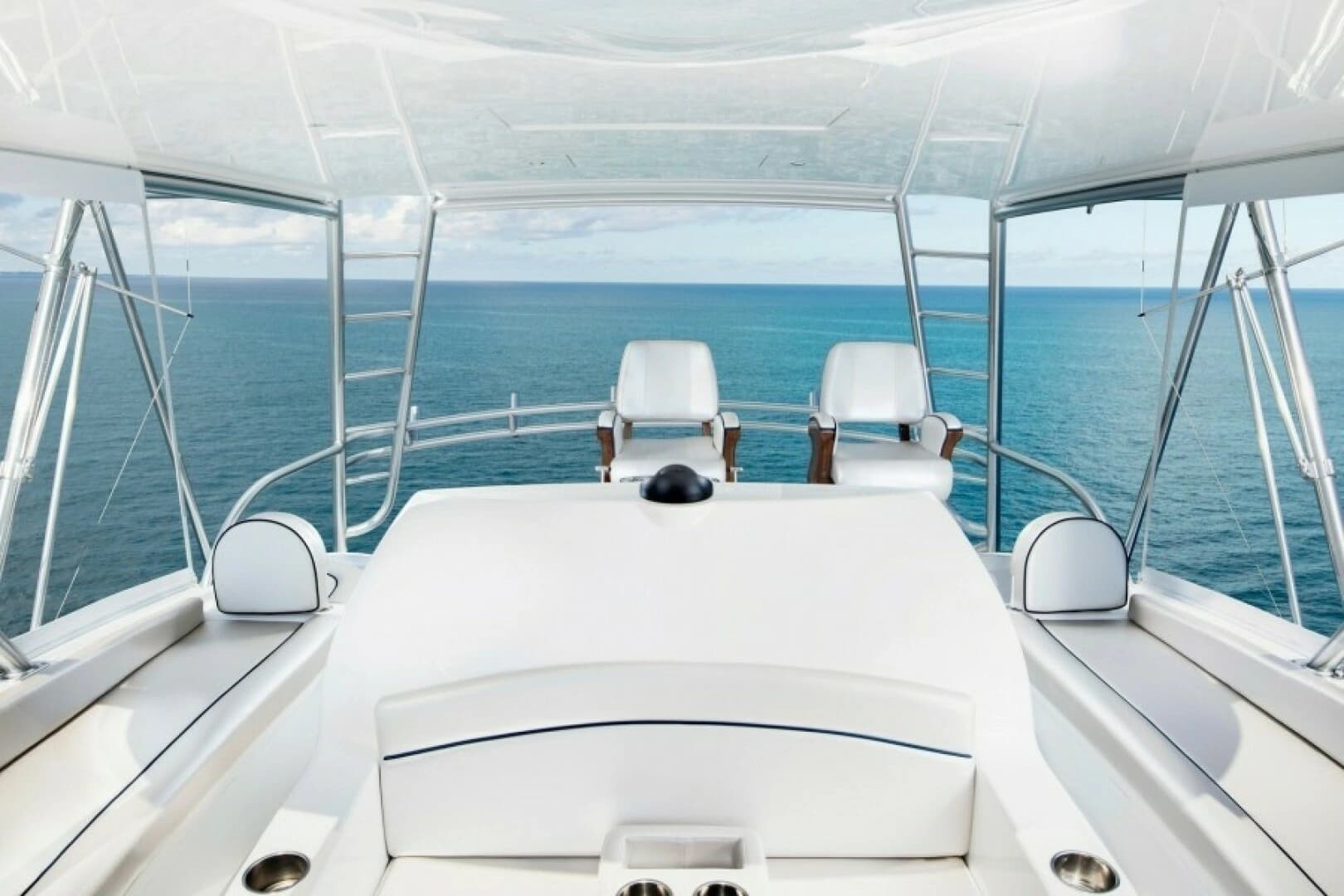 2027 Viking 58 Convertible - Image 13