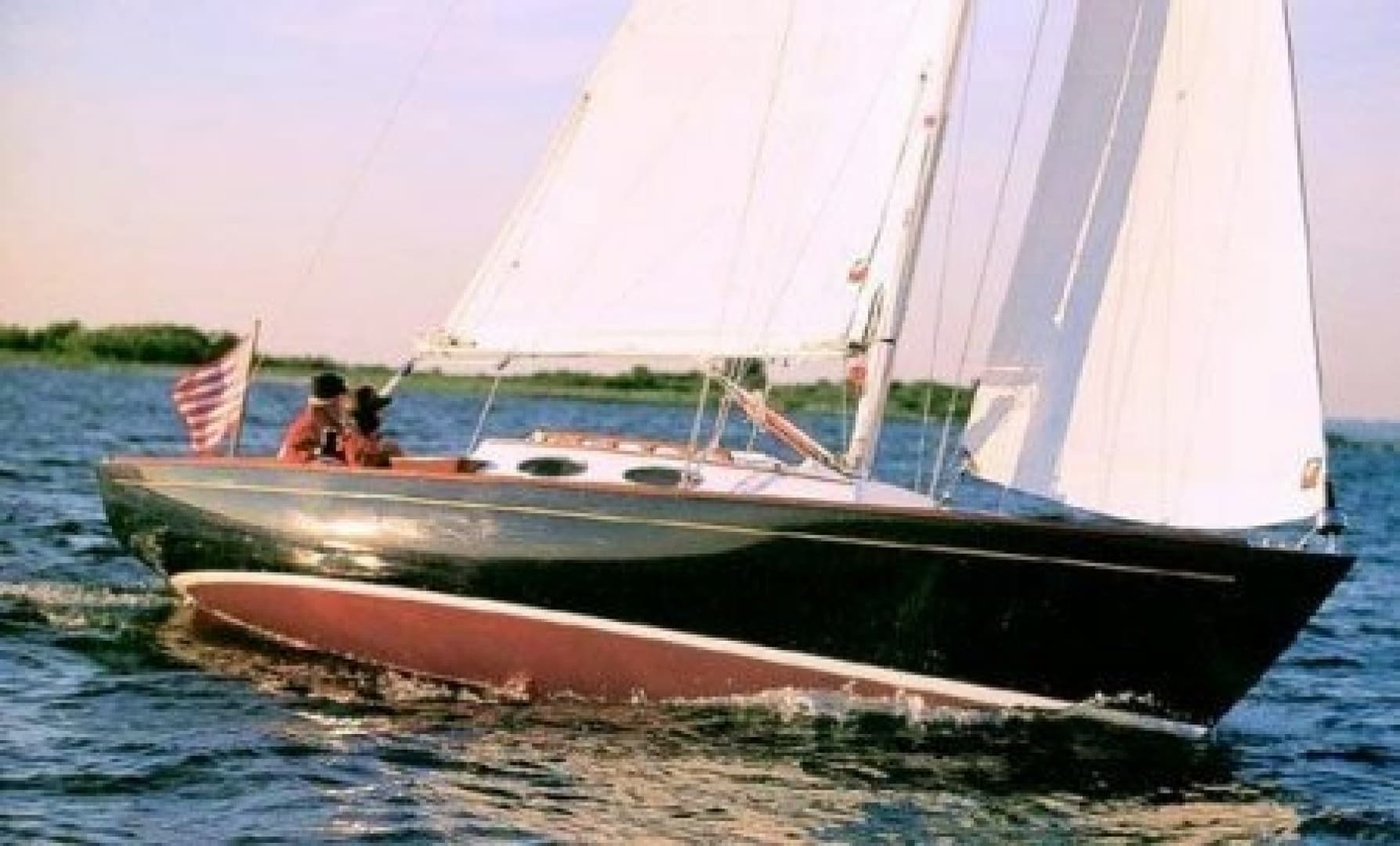 2002 Alerion Express - Image 25