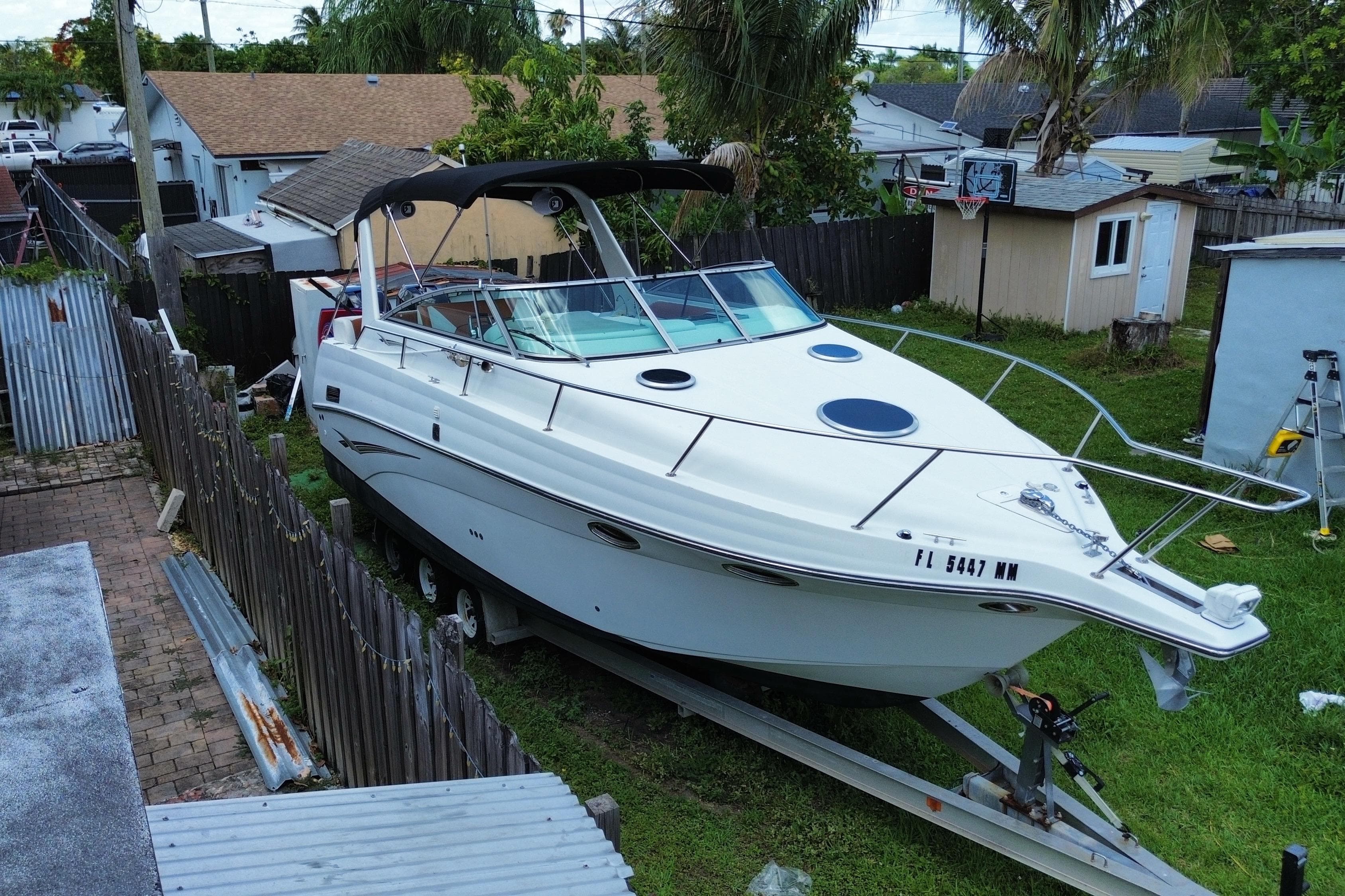 2004 Crownline 290 CR
