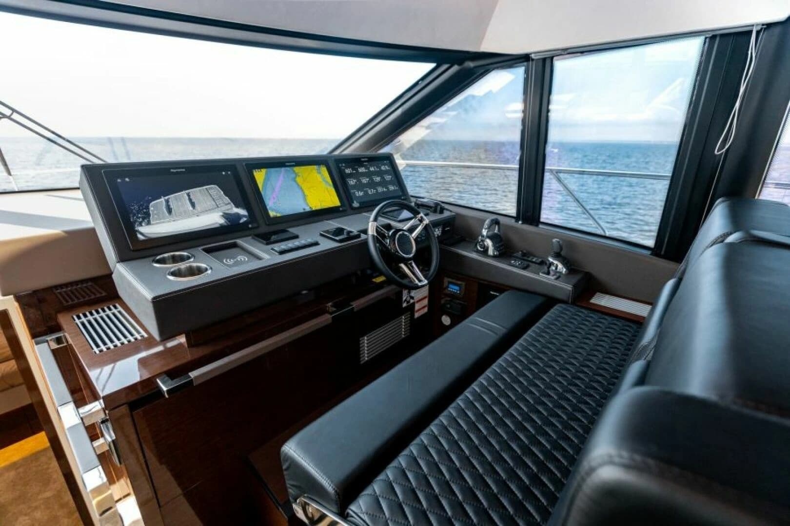 2020 Prestige 630 Flybridge - Image 38