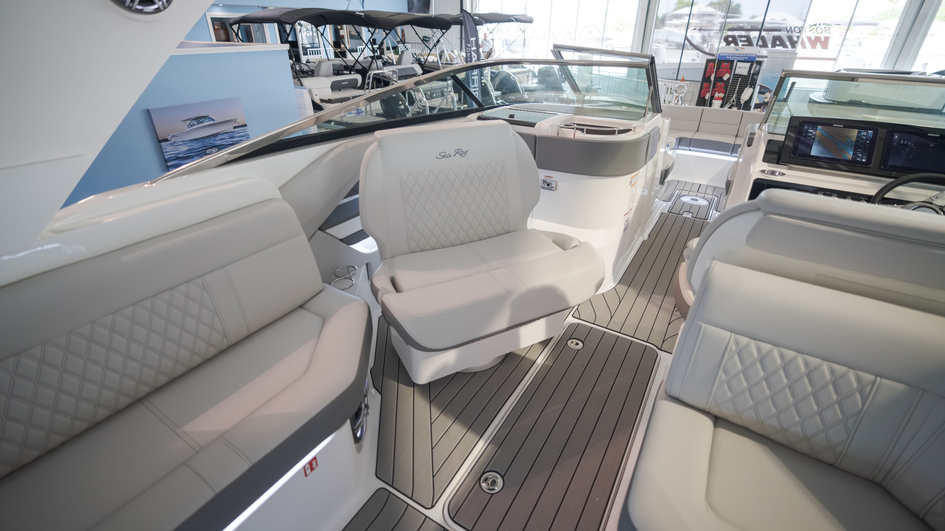 2026 Sea Ray SLX 310 Outboard - 28