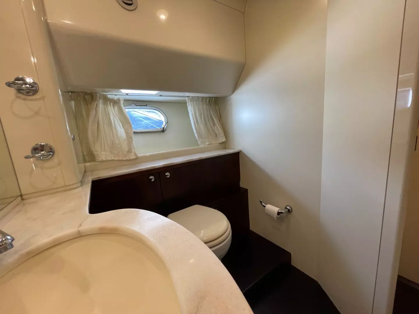 2001 Ferretti Yachts 680 - Image 29