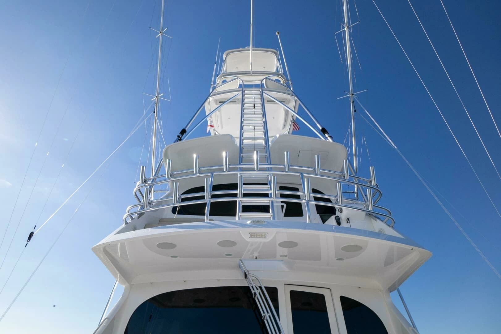 2021 Viking 72 Enclosed Bridge - Image 4