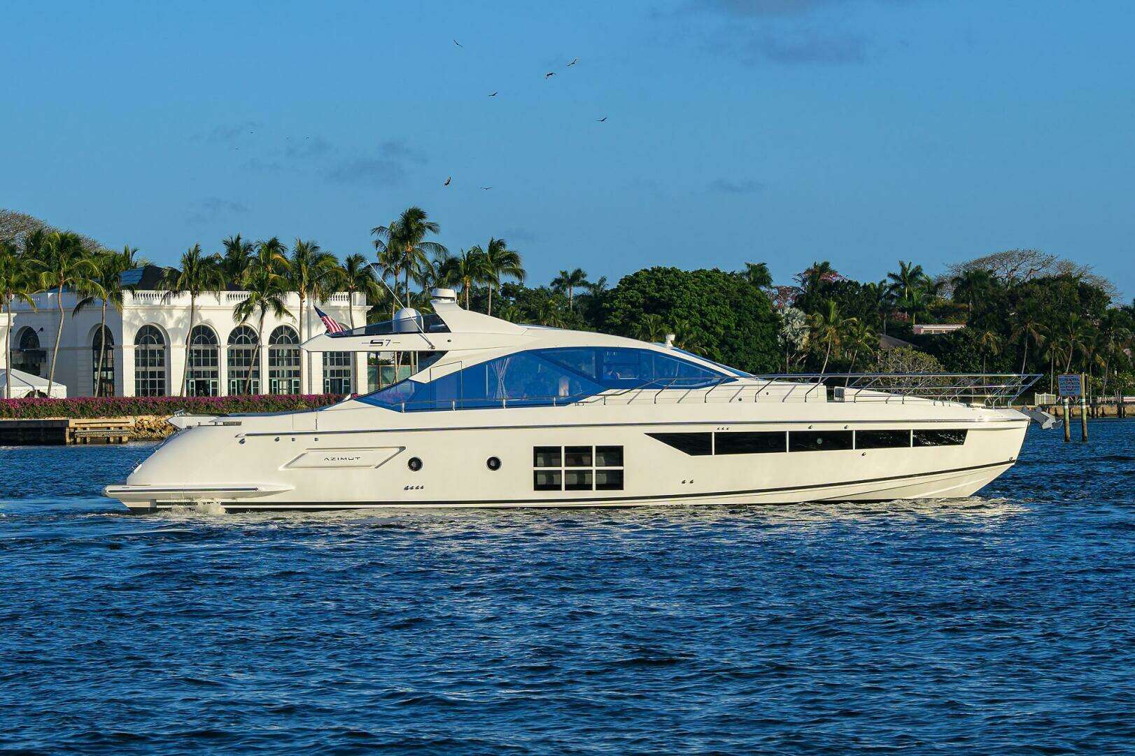 2019 Azimut S7 - Image 5