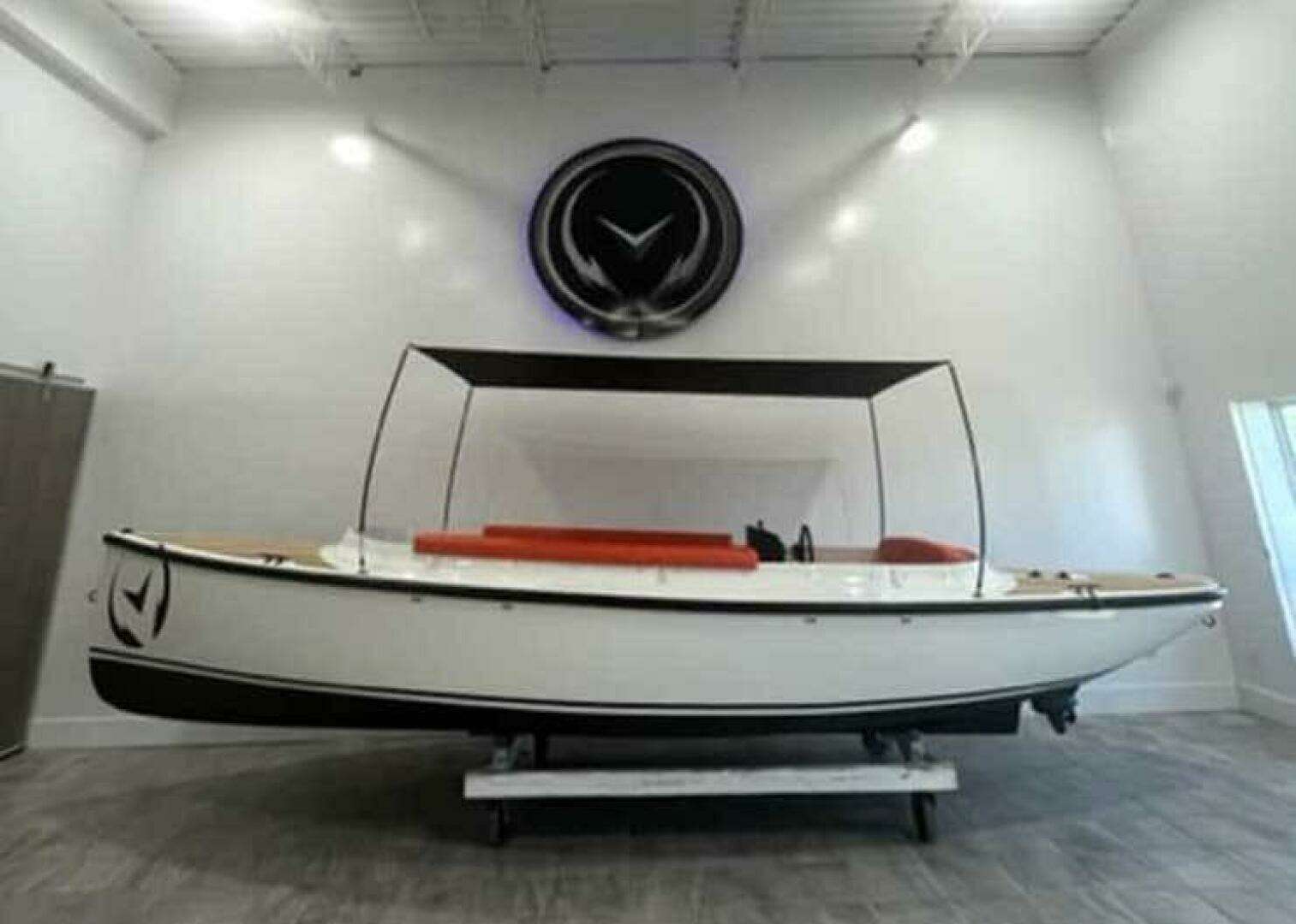 2024 Vision Fantail 217 - Image 7