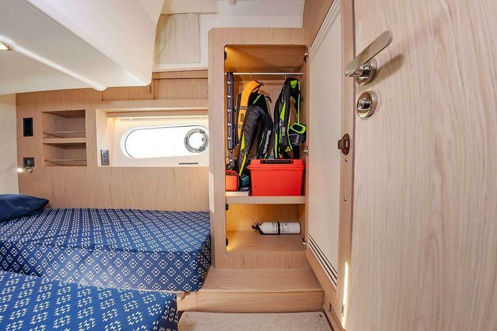 2022 Beneteau Swift Trawler - Image 42