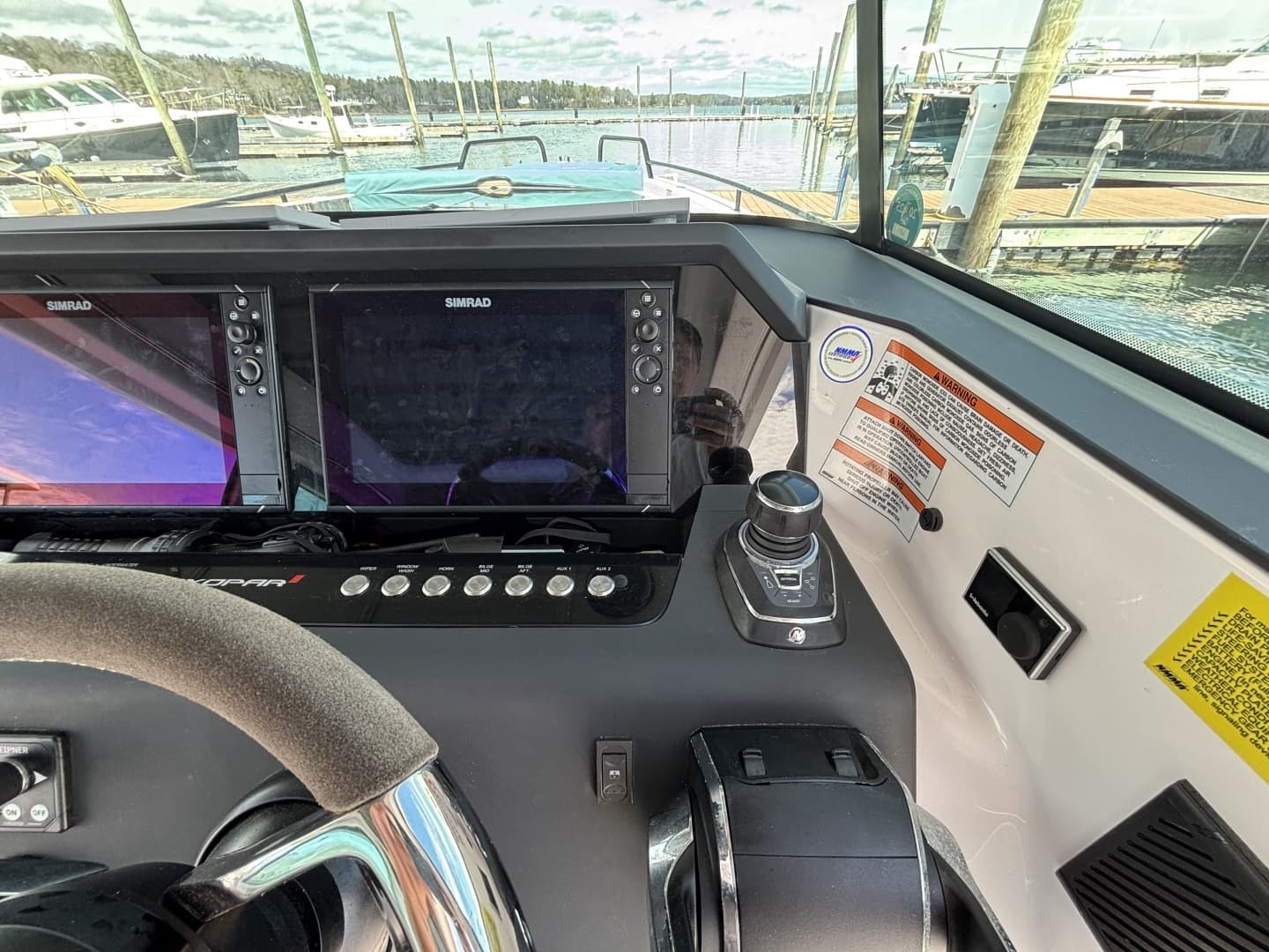 2023 Axopar 37XC Cross Cabin - Image 29