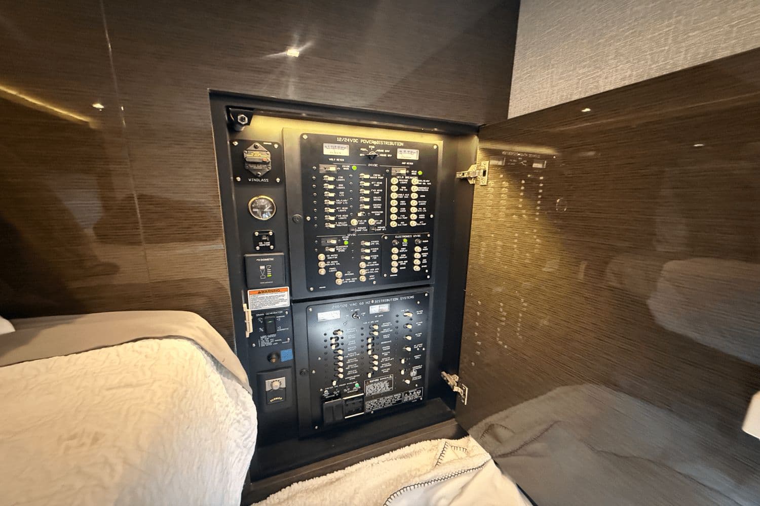 2020 Cruisers Yachts 50 Cantius - 82