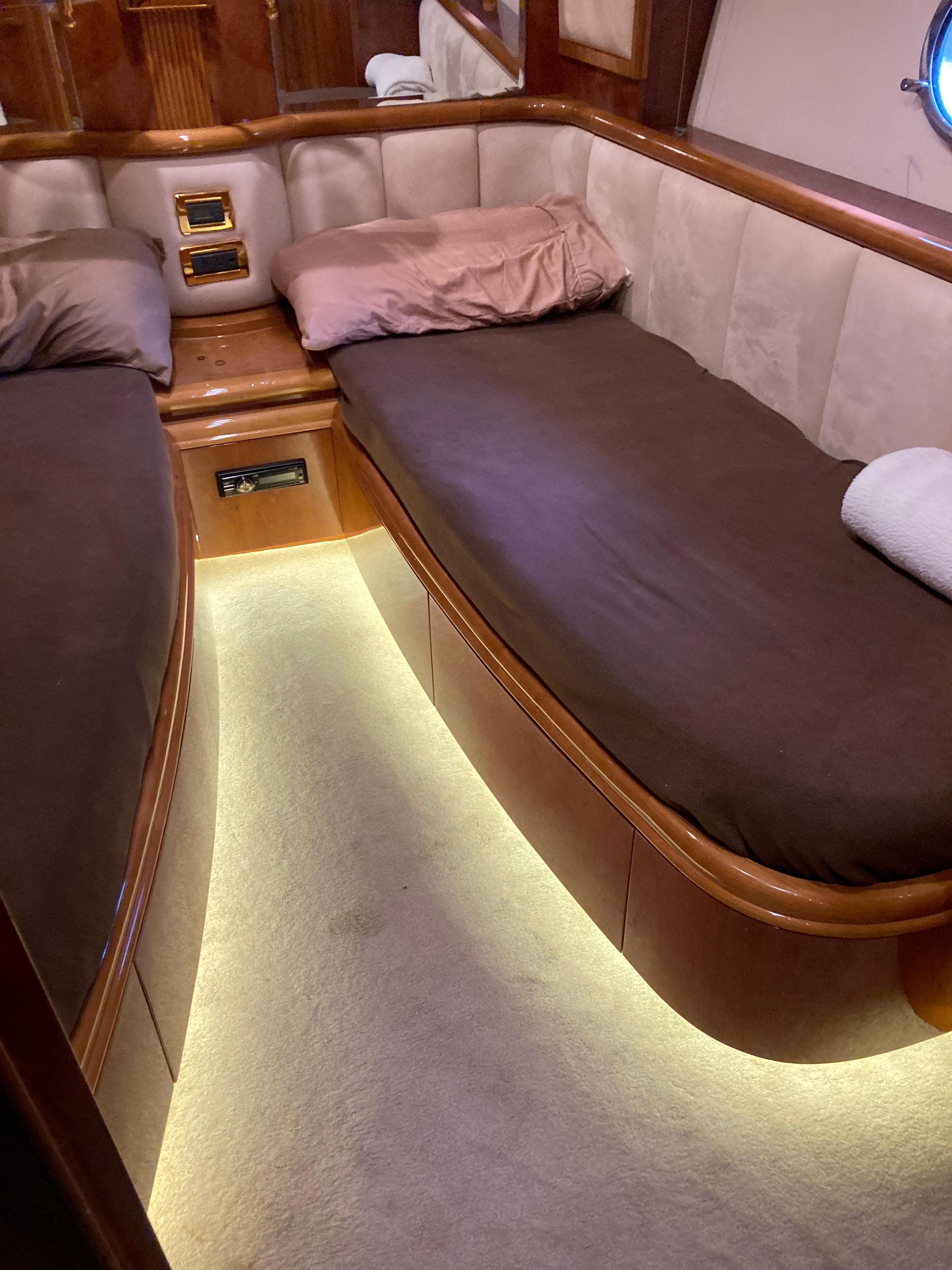 2005 Azimut 80 - 85