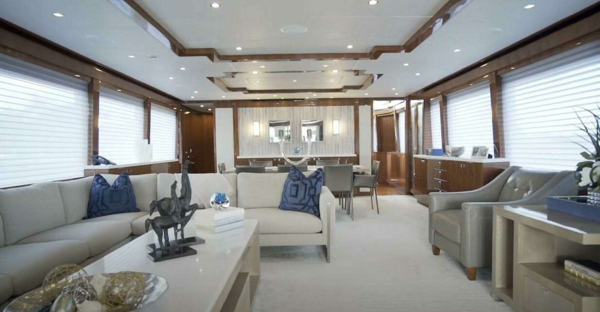 2017 Hargrave Raised Pilothouse - Image 4