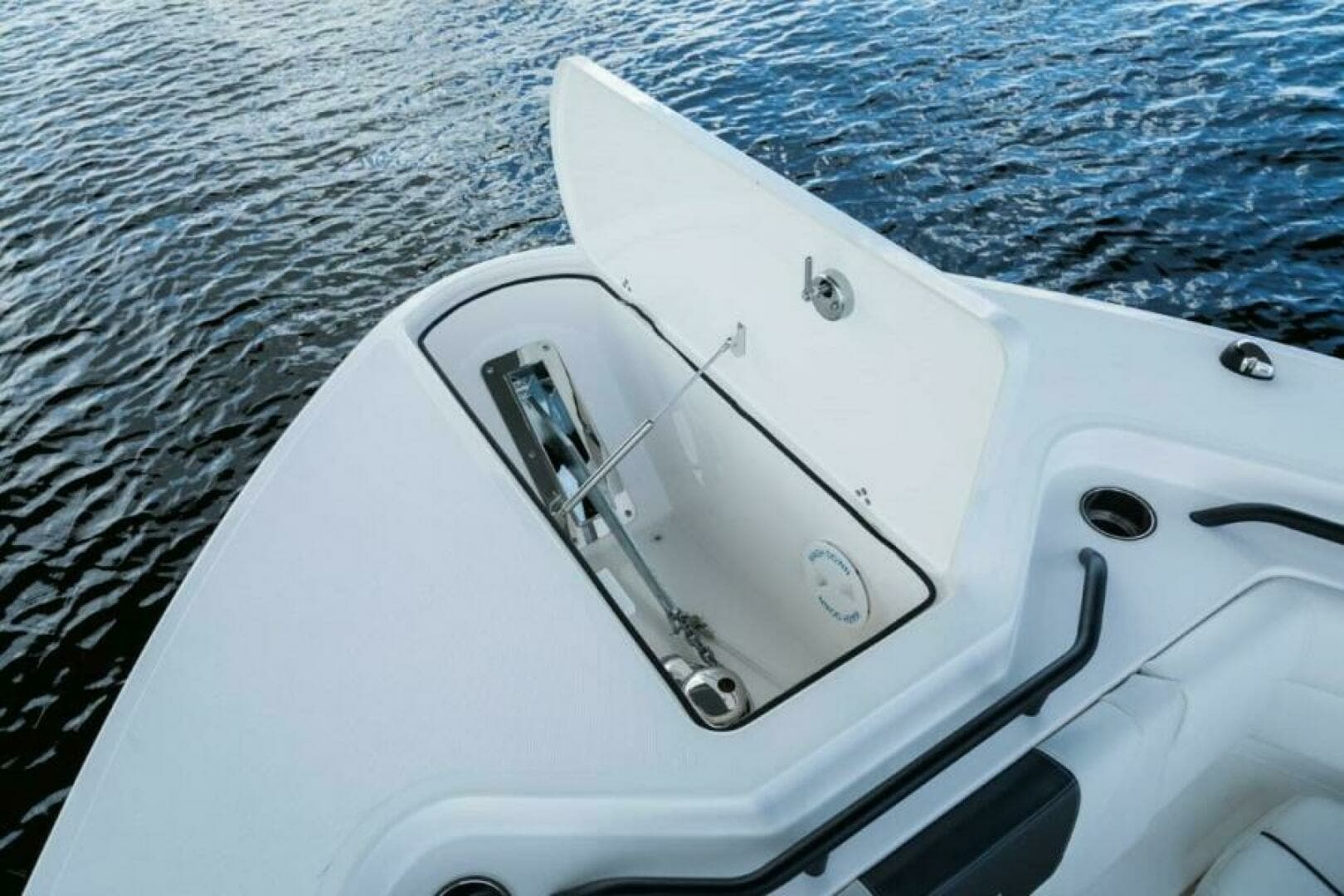 2025 Wellcraft 352 Fisherman - Image 6