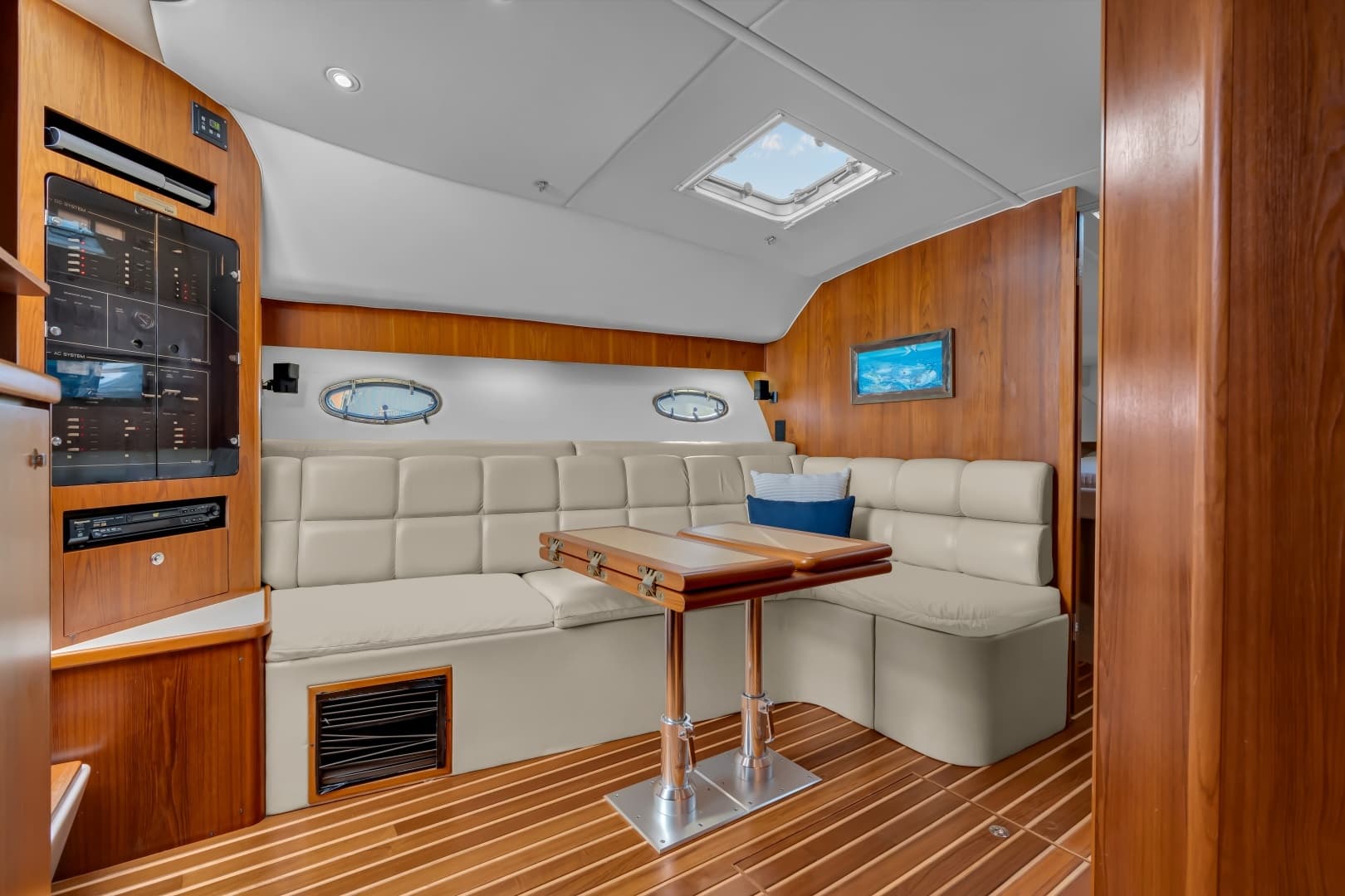2002 Tiara Yachts 4100 Open - Image 47