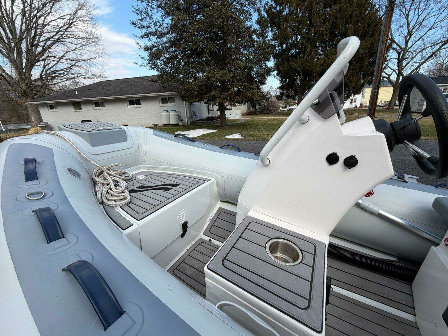 2004 Sea Ray 500 Sundancer - Image 52