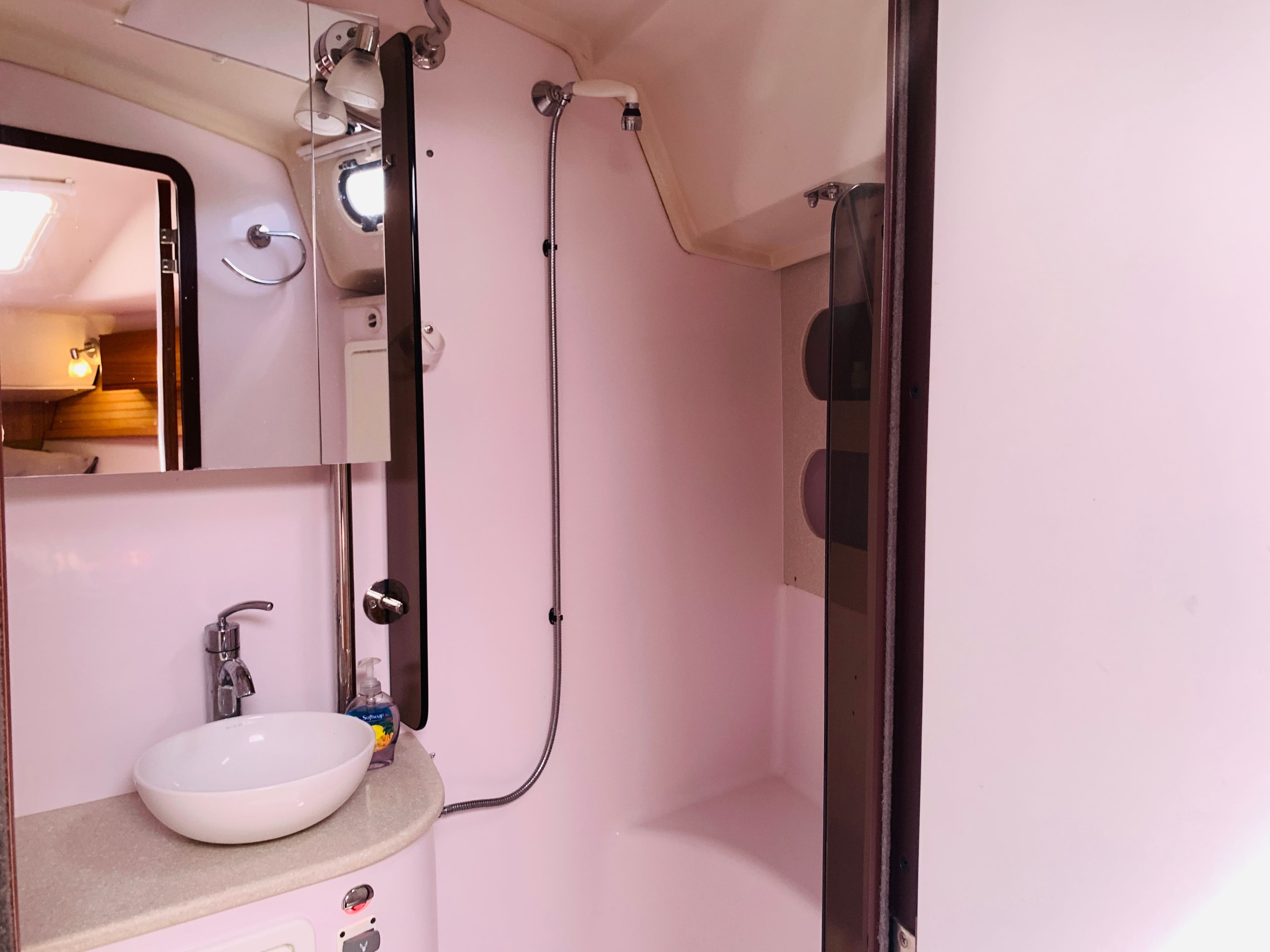 2018 Catalina 385 - 57